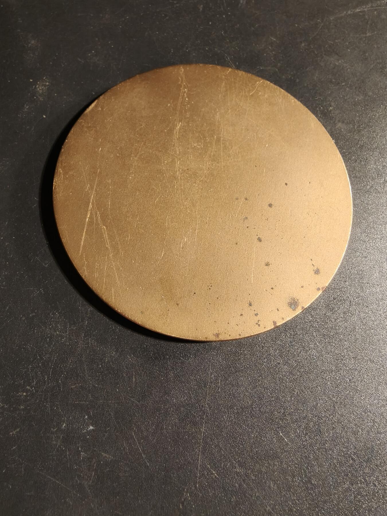 老王徽章第167期 法国瓦雷赫姆市大铜章     直径80mm.    重量154.7g