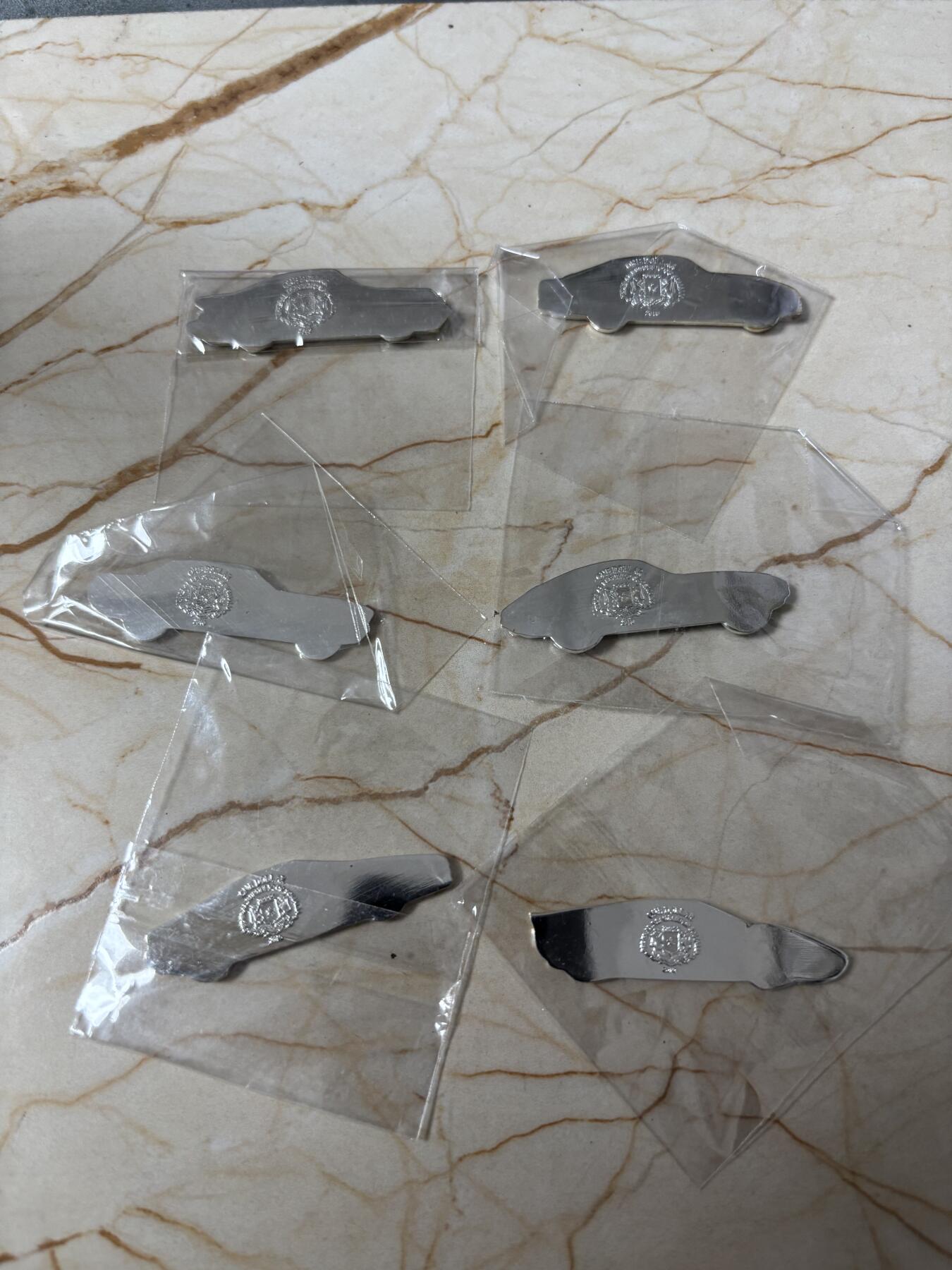 第184期拍卖 获奖币索马里2010年世界名车异形彩色纪念币6枚，世界上最美的25种硬币之一