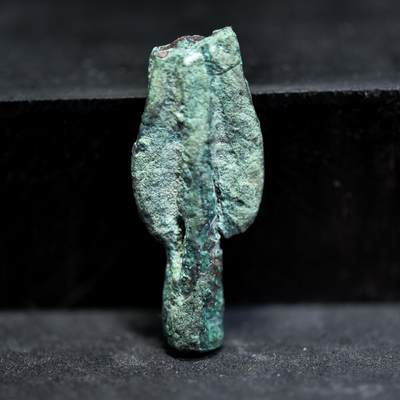 【良泉】【2025年最后一场】12月18日晚19.30点开拍！188组【直播场】西方古代钱币、丝路杂项、印章！ - 公元前一千纪【伊朗】卢里斯坦(Lorestan)礼器青铜矛头