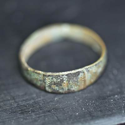 【良泉】【2025年最后一场】12月18日晚19.30点开拍！188组【直播场】西方古代钱币、丝路杂项、印章！ - 【西域】錾刻花纹，戒指