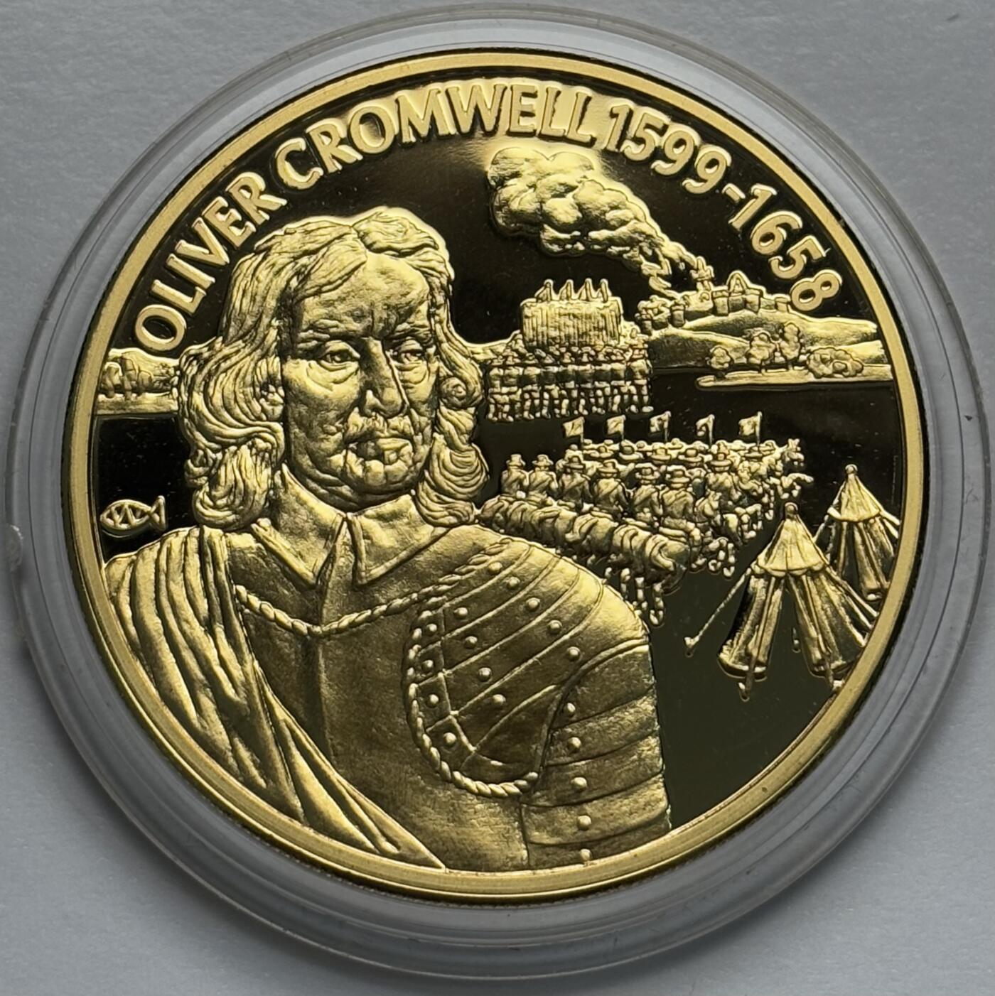 文馨钱币收藏第 283 场，【大雪鉴珍，寒英缀金】金银纪念币精品场，诚邀您的参与【长期接代拍品】 全新 2004 年东加勒比 1599-1658 奥利弗克伦威尔 2 元精制镀金纪念币