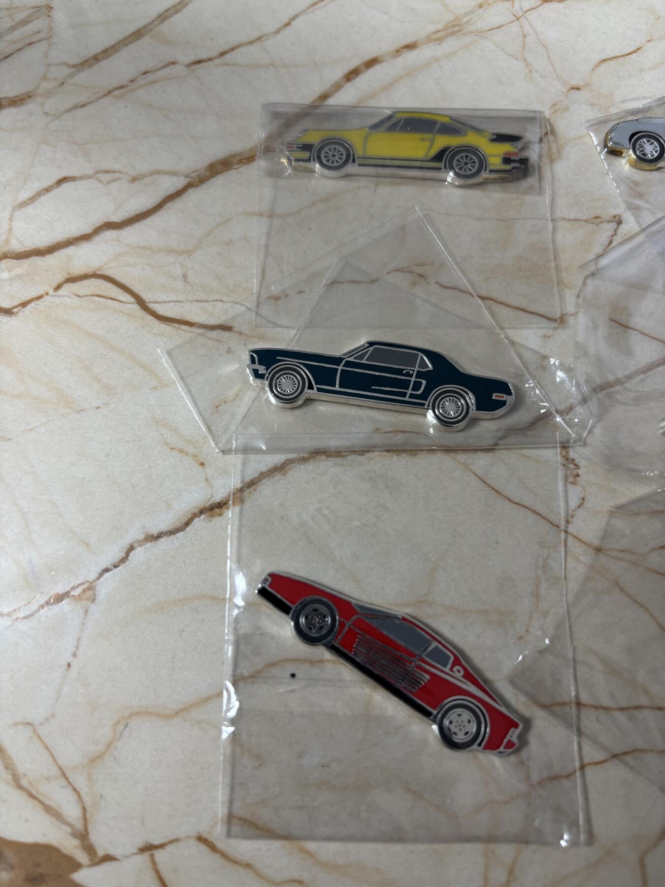 第184期拍卖 获奖币索马里2010年世界名车异形彩色纪念币6枚，世界上最美的25种硬币之一