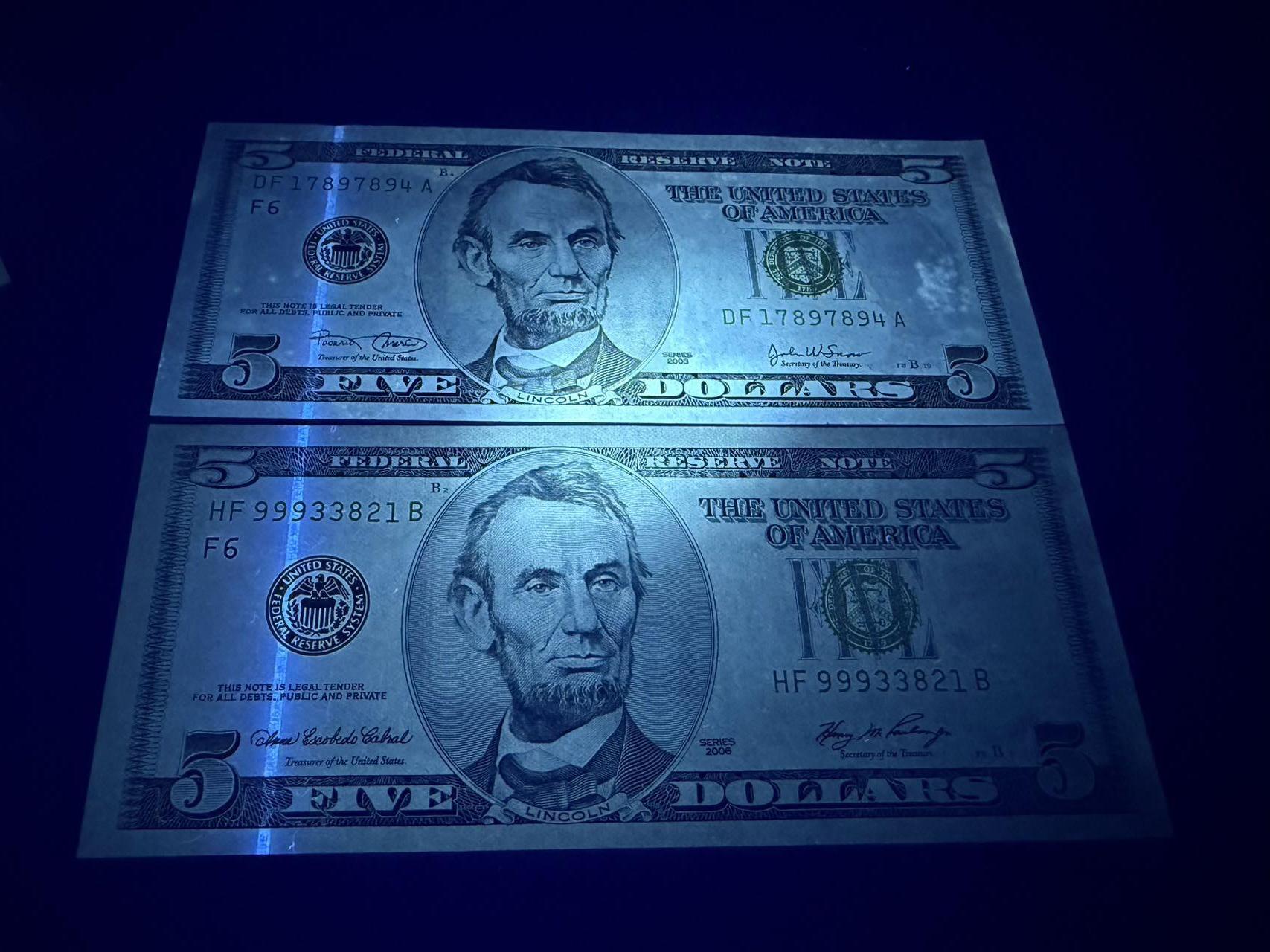 【炜奕收藏】，第五十二期 2003年&2006年美国5美元两张，UNC-/UNC品相，包含一张无47