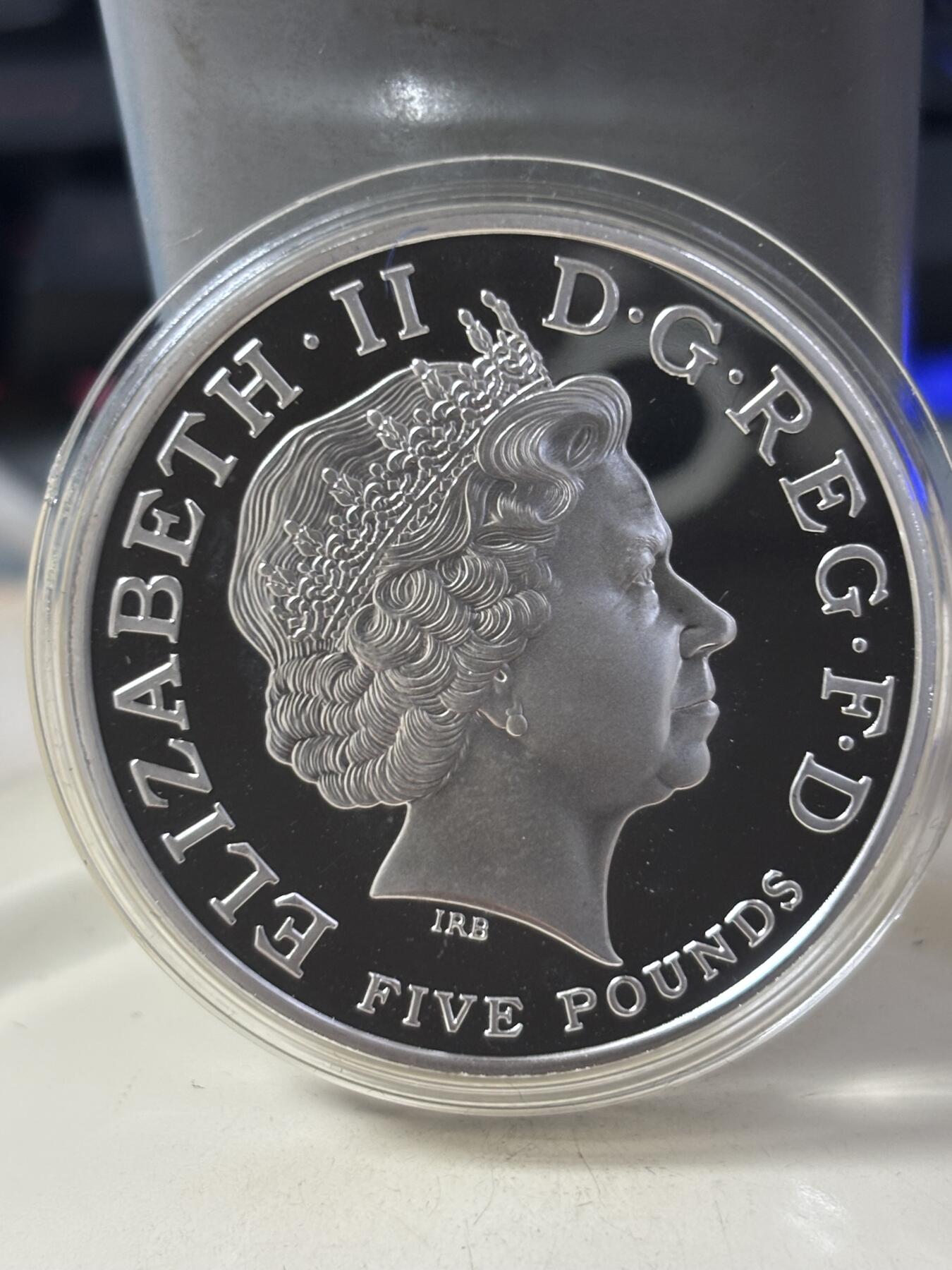 第184期拍卖  英国2005年纪念特拉法加海战2银一镍套币，925银，28.28克*2，,有瑕疵，银价725