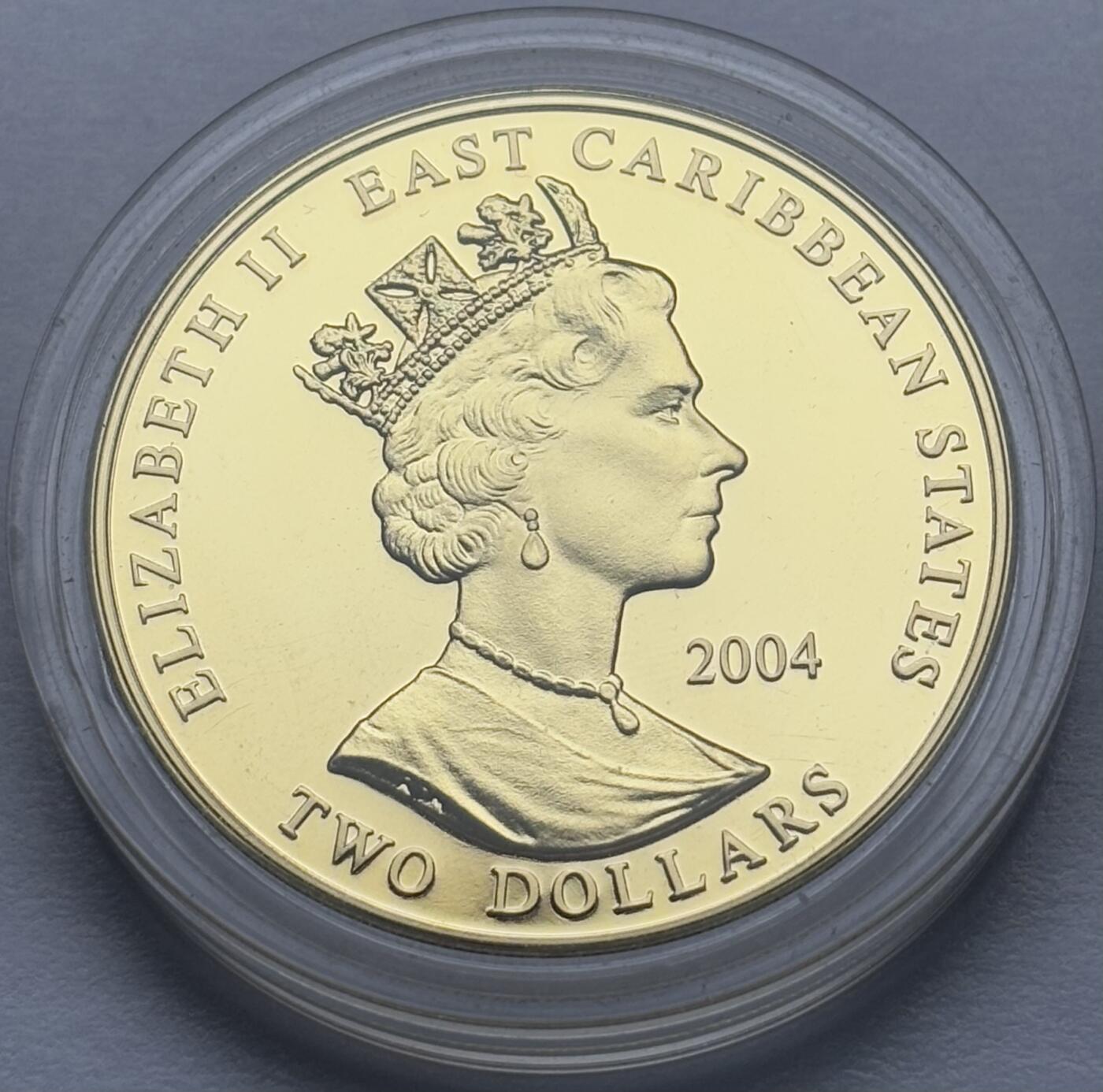 文馨钱币收藏第 283 场，【大雪鉴珍，寒英缀金】金银纪念币精品场，诚邀您的参与【长期接代拍品】 全新 2004 年东加勒比 1239-1307 爱德华一世 2 元精制镀金纪念币