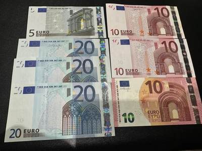 《外钞收藏家》第五百九十一期（畅拍场）（本平台长期征集拍品、欢迎藏友们联系合作） - 1、2、3签5、10、20欧元 5张有折 2张近全新