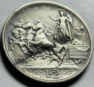 文馨钱币收藏第 283 场，【大雪鉴珍，寒英缀金】金银纪念币精品场，诚邀您的参与【长期接代拍品】 - 原光好品 1916 年意大利伊曼纽尔三世  四驾马车 2 里拉银币，第四版，只发行 4 年，835 高银