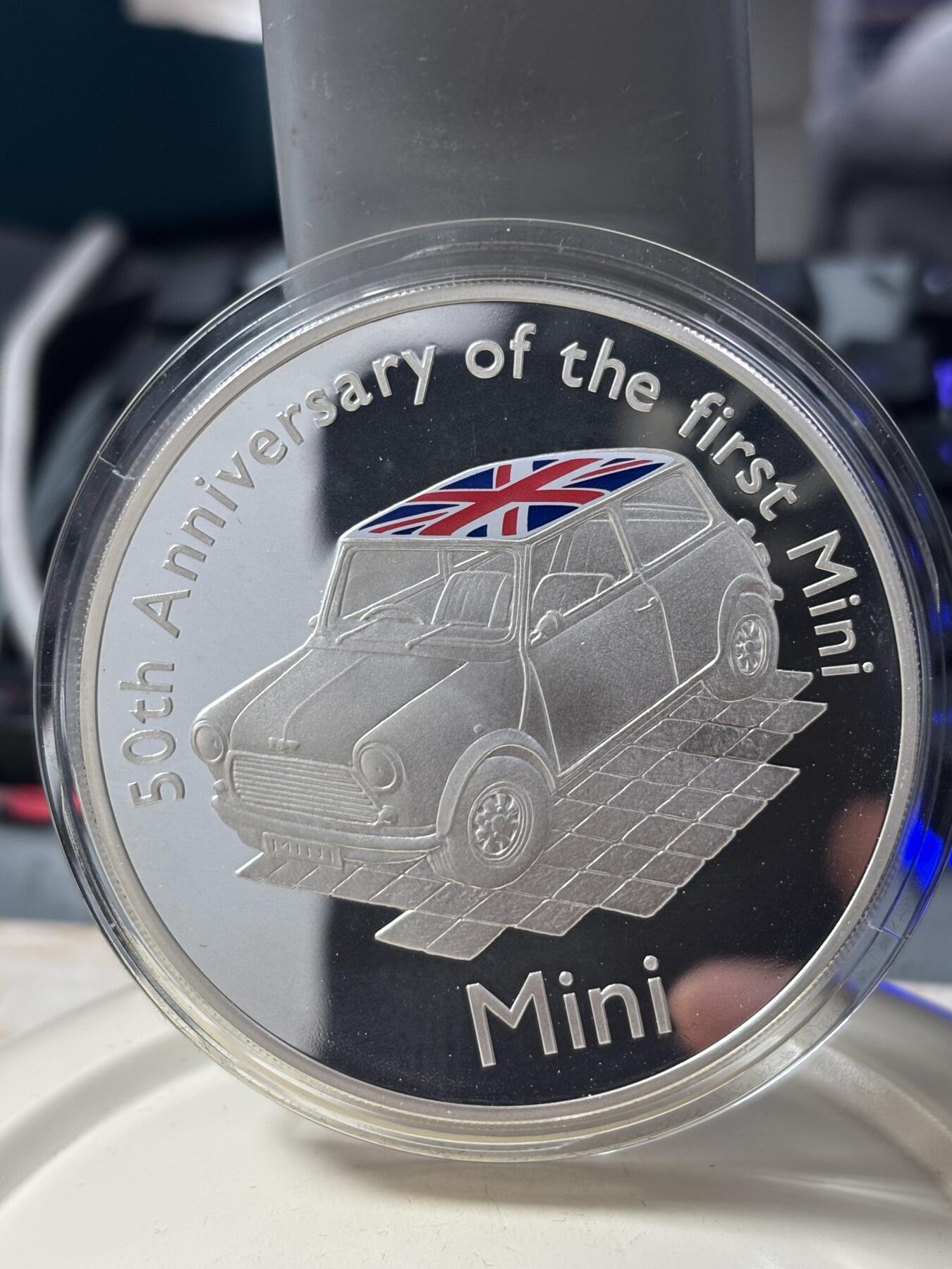 第184期拍卖 奥尔德尼2009年Mini迷你汽车50周年5盎司彩色银币，925银，发行500枚银价1994