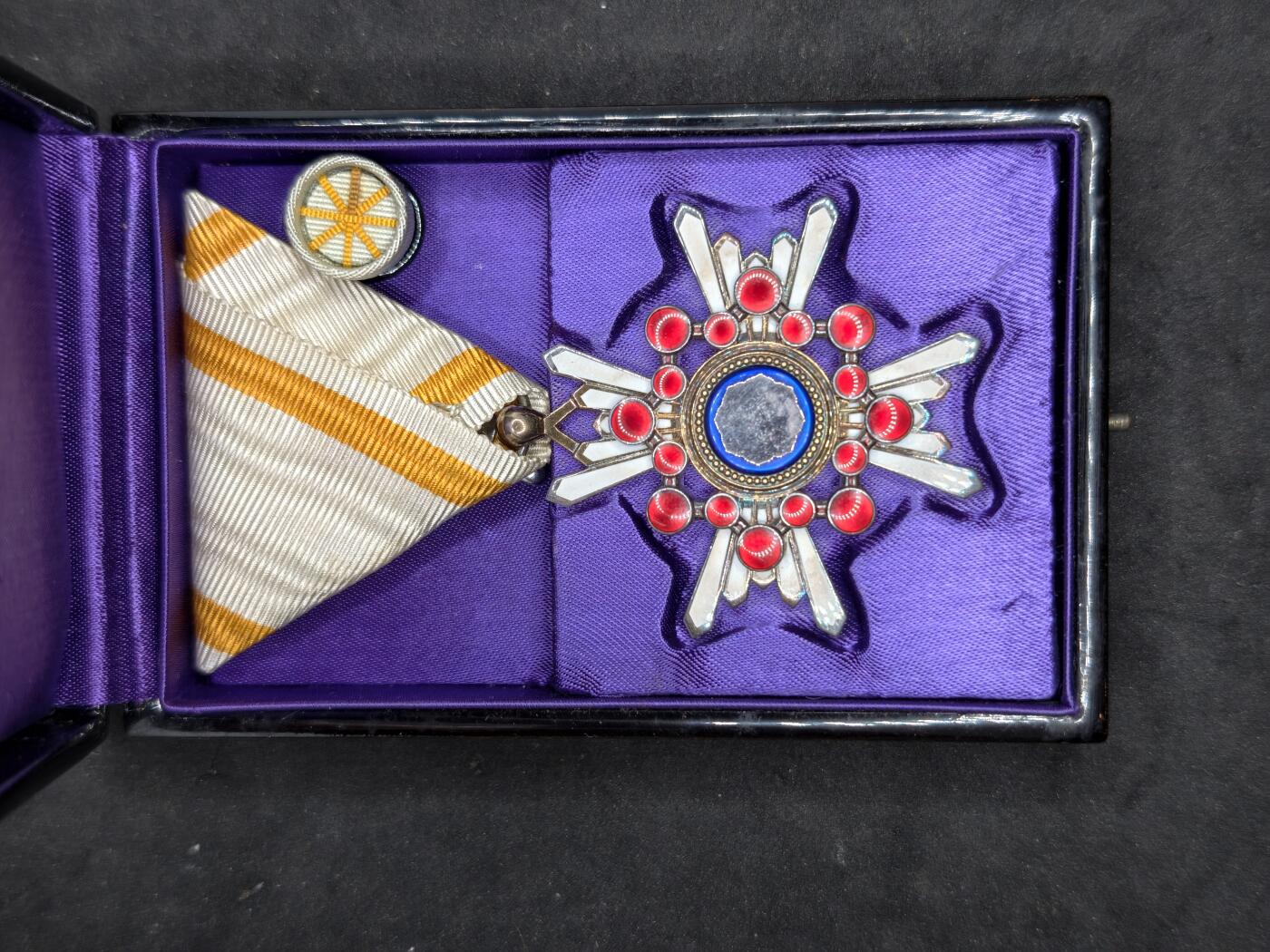 凯旋世界勋赏（第20期）（欢迎送拍）（对拍品有疑问请询问客服，不接受到手刀，出价默认拍品品相。请认真阅读拍卖规则！出价默认已认可！）（收到货请录制开箱视频，无视频概不处理问题。） 5瑞带盒