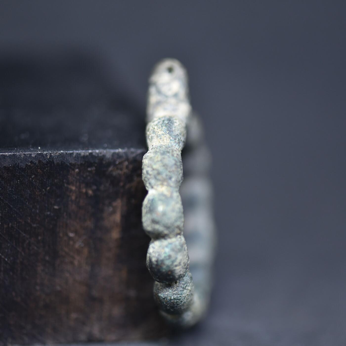 【良泉】【2025年最后一场】12月18日晚19.30点开拍！188组【直播场】西方古代钱币、丝路杂项、印章！ 公元6-8世纪【西域】连珠铜环，厚重，24.55克