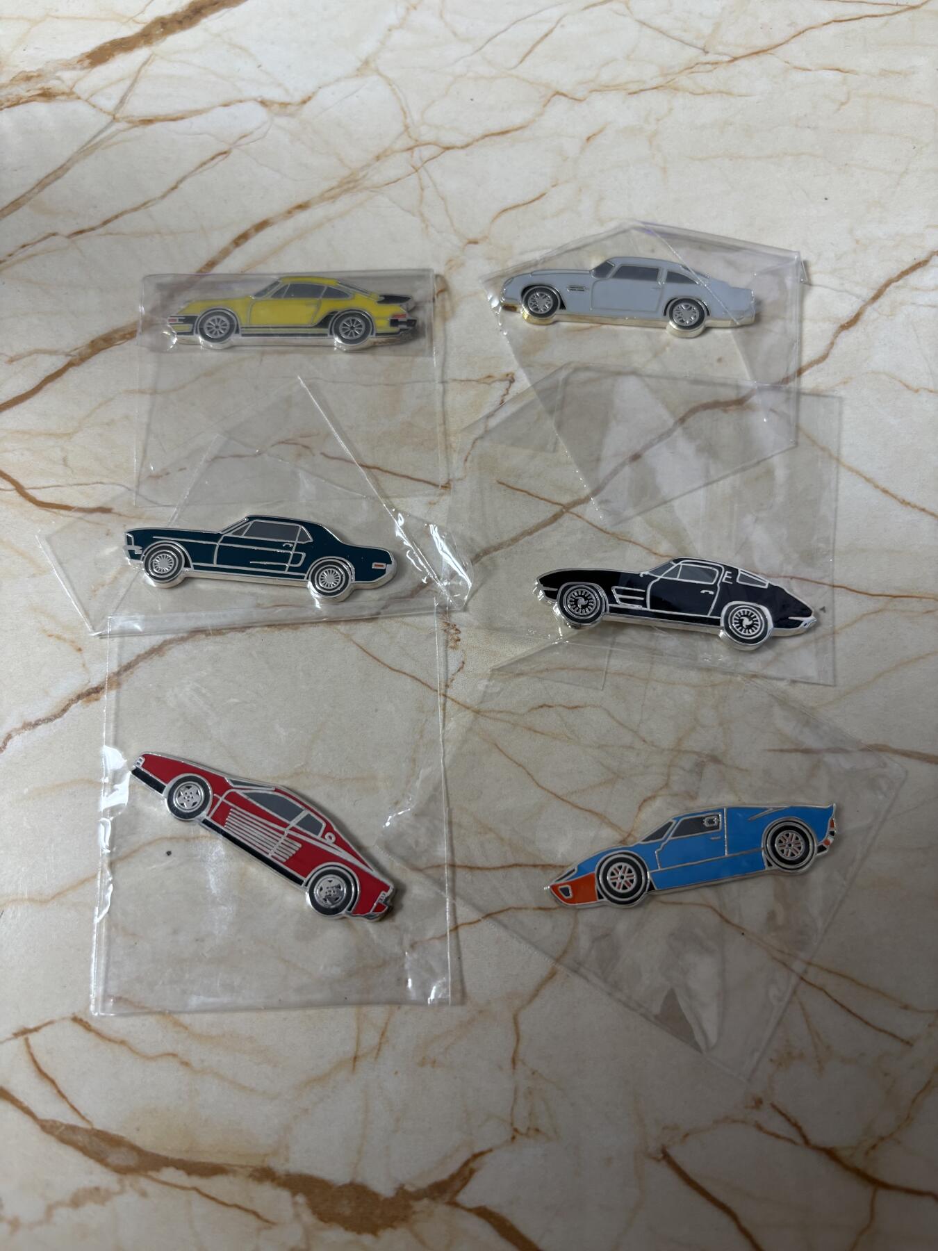 第184期拍卖 获奖币索马里2010年世界名车异形彩色纪念币6枚，世界上最美的25种硬币之一