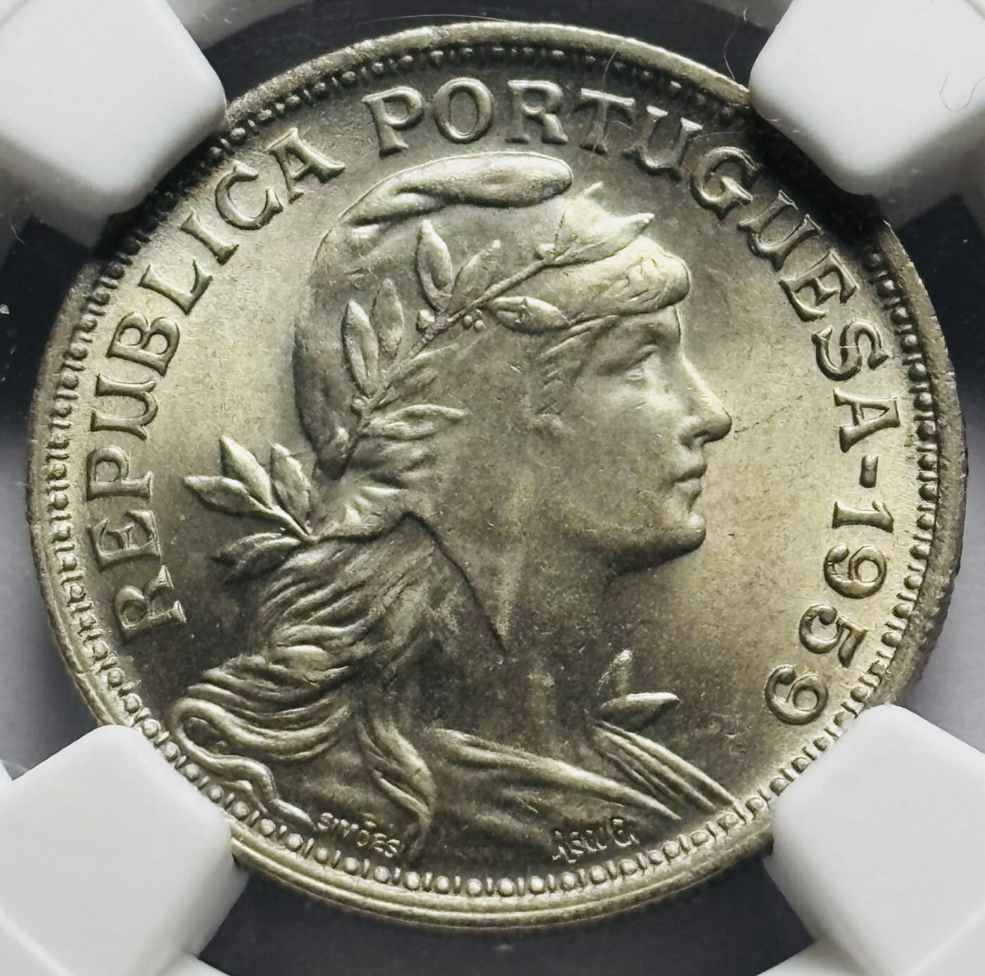 文馨钱币收藏第 283 场，【大雪鉴珍，寒英缀金】金银纪念币精品场，诚邀您的参与【长期接代拍品】 1959 年葡萄牙女神 50 分 NGC 评级 MS65 分