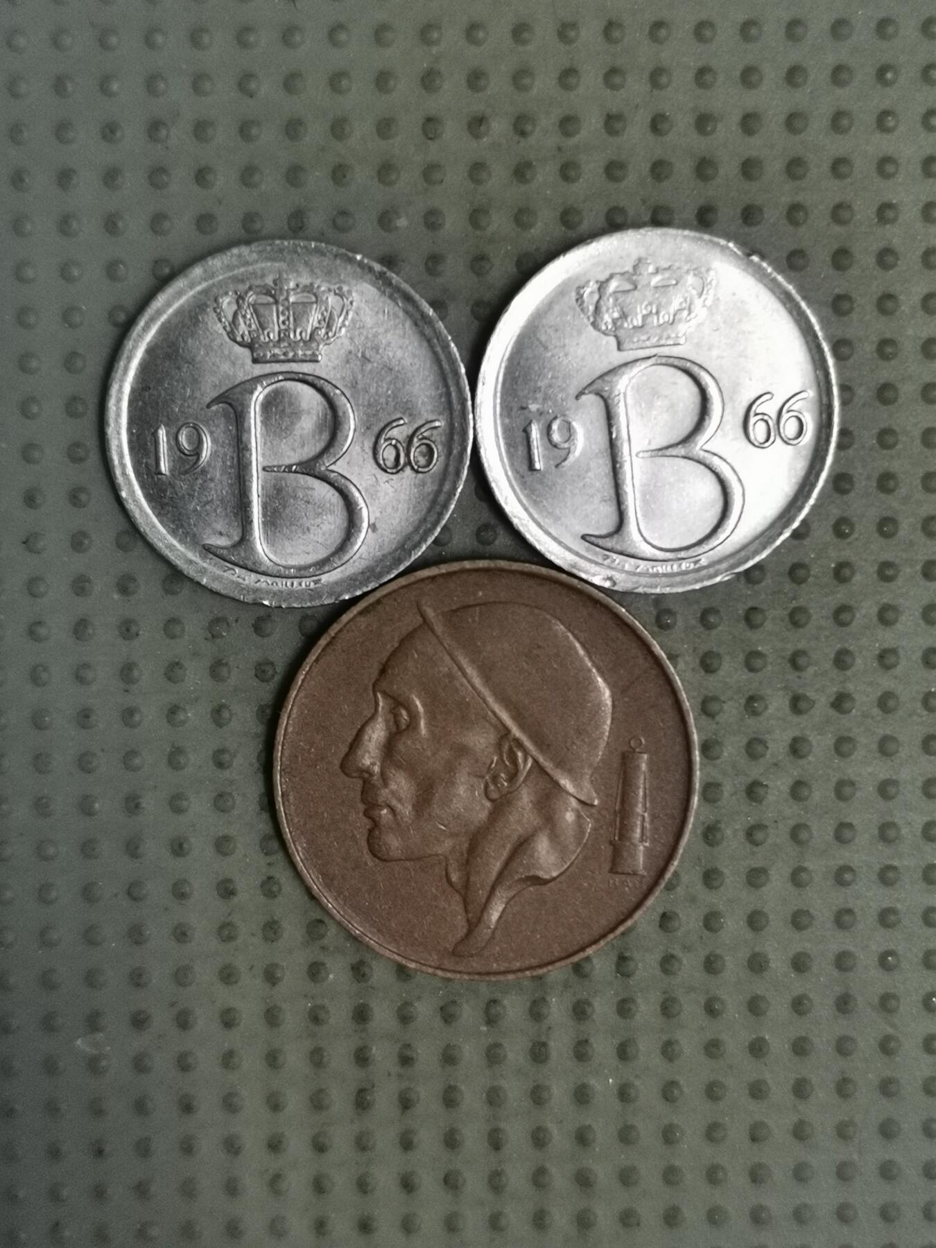 2025年第129场各国散币拍卖（总第129场） 比利时3枚