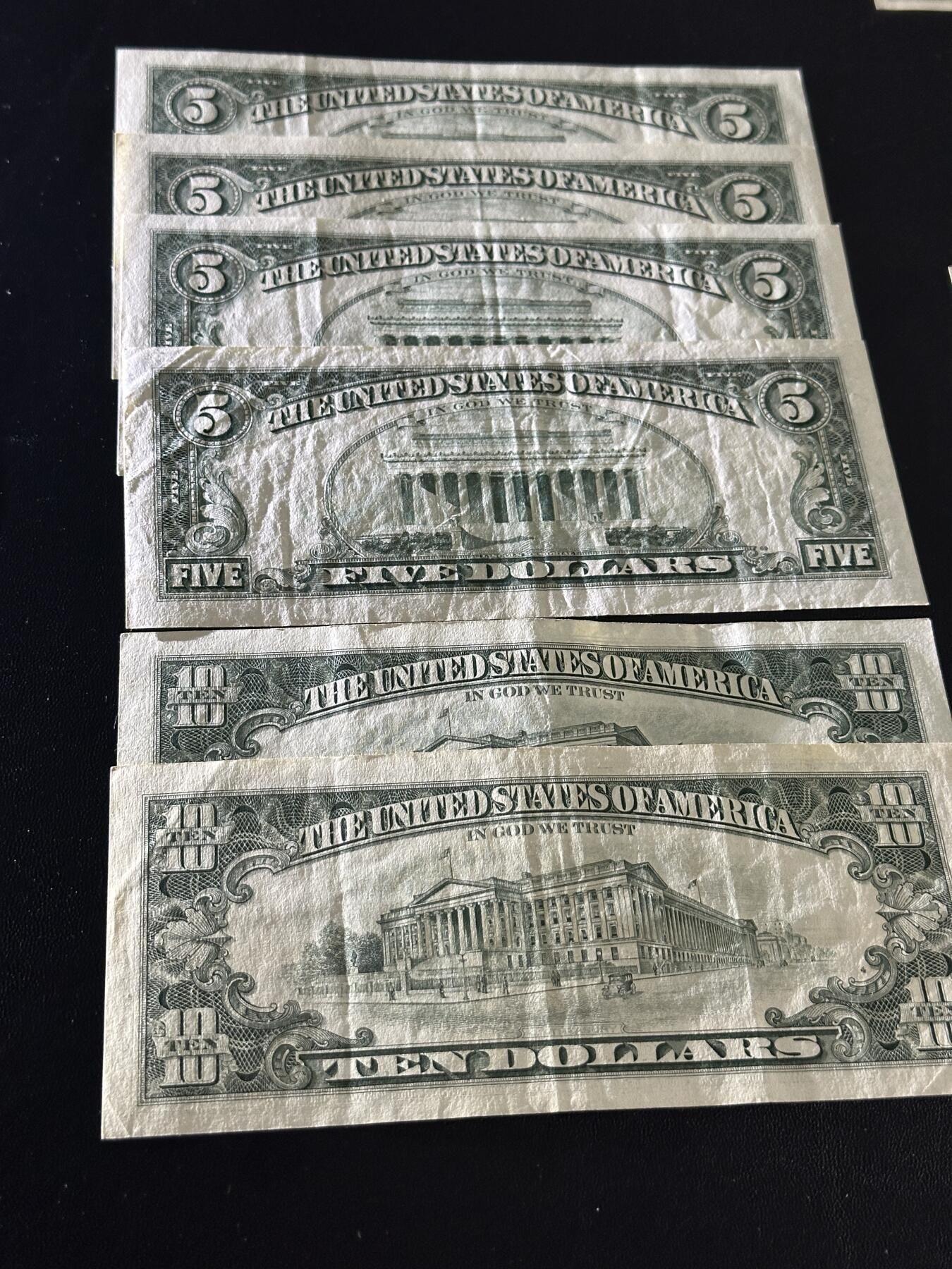 《外钞收藏家》第五百九十一期（畅拍场）（本平台长期征集拍品、欢迎藏友们联系合作） 美国小头版5和10美元 5张一起 非全新 品相如图 一张是补号