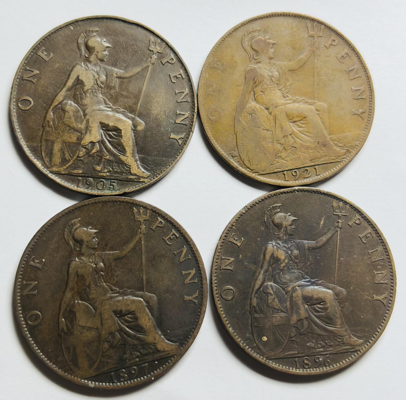 文馨钱币收藏第 283 场，【大雪鉴珍，寒英缀金】金银纪念币精品场，诚邀您的参与【长期接代拍品】 好品英国维多利亚，爱德华七世，乔治五世，三代同堂 1 便士大铜币，4 枚