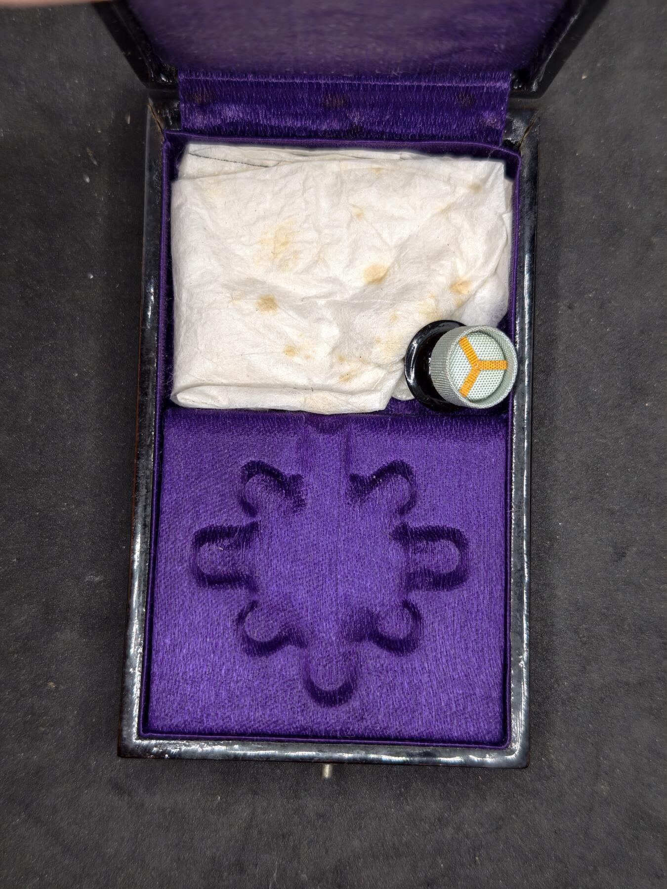 凯旋世界勋赏（第20期）（欢迎送拍）（对拍品有疑问请询问客服，不接受到手刀，出价默认拍品品相。请认真阅读拍卖规则！出价默认已认可！）（收到货请录制开箱视频，无视频概不处理问题。） 八瑞盒略空