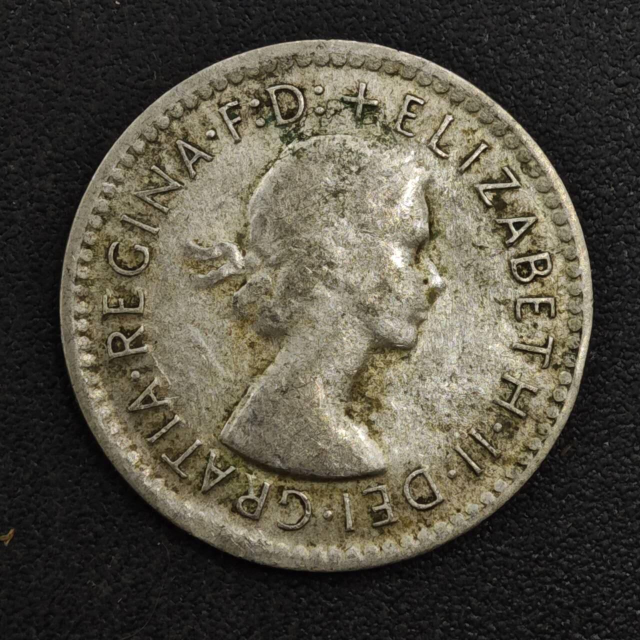 【淘币小摊】实时拍第八百一十七拍   散币场   满百包邮可预留二周 每周一统一发货   澳大利亚1957年伊丽莎白二世3便士银币