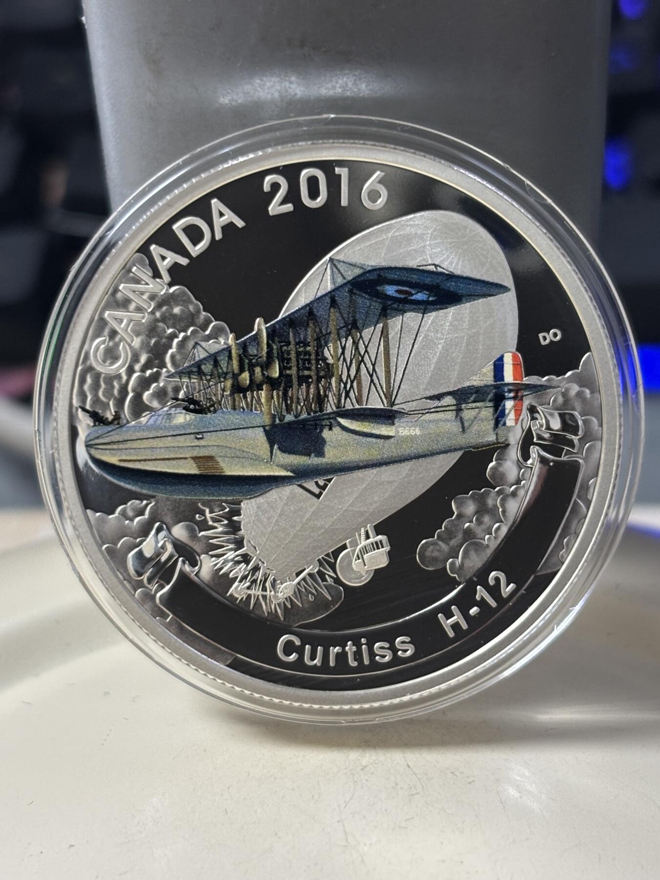 第184期拍卖 加拿大2016年一战飞机系列1盎司纪念彩色银币3枚套带盒只带一张证书，9999银，1盎司*3.发行7500套银价1293