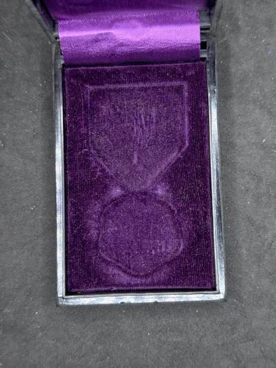 凯旋世界勋赏（第20期）（欢迎送拍）（对拍品有疑问请询问客服，不接受到手刀，出价默认拍品品相。请认真阅读拍卖规则！出价默认已认可！）（收到货请录制开箱视频，无视频概不处理问题。） - 白叶盒子