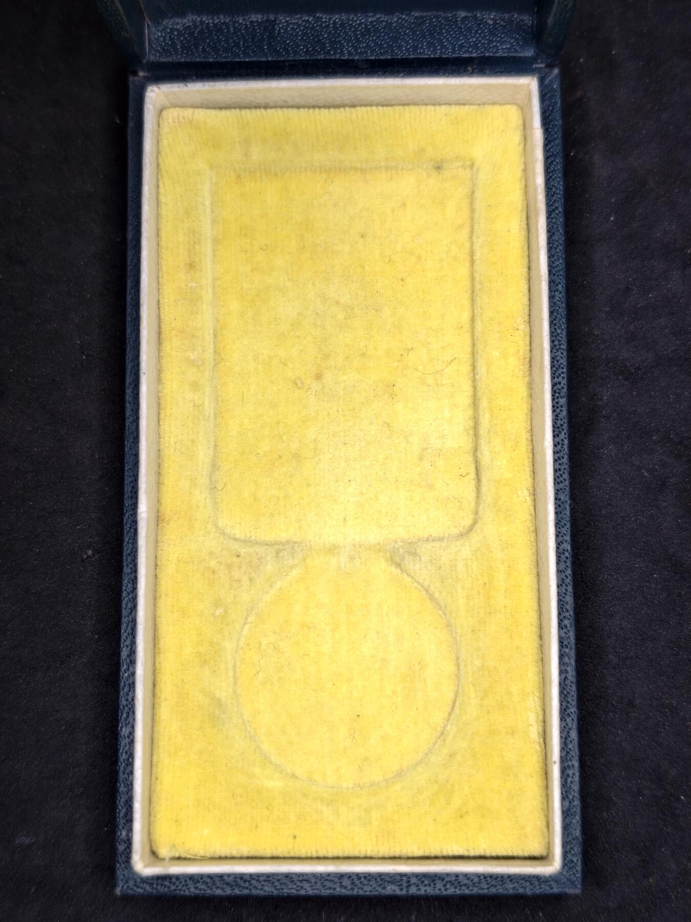 凯旋世界勋赏（第20期）（欢迎送拍）（对拍品有疑问请询问客服，不接受到手刀，出价默认拍品品相。请认真阅读拍卖规则！出价默认已认可！）（收到货请录制开箱视频，无视频概不处理问题。） 昭和六九好品盒