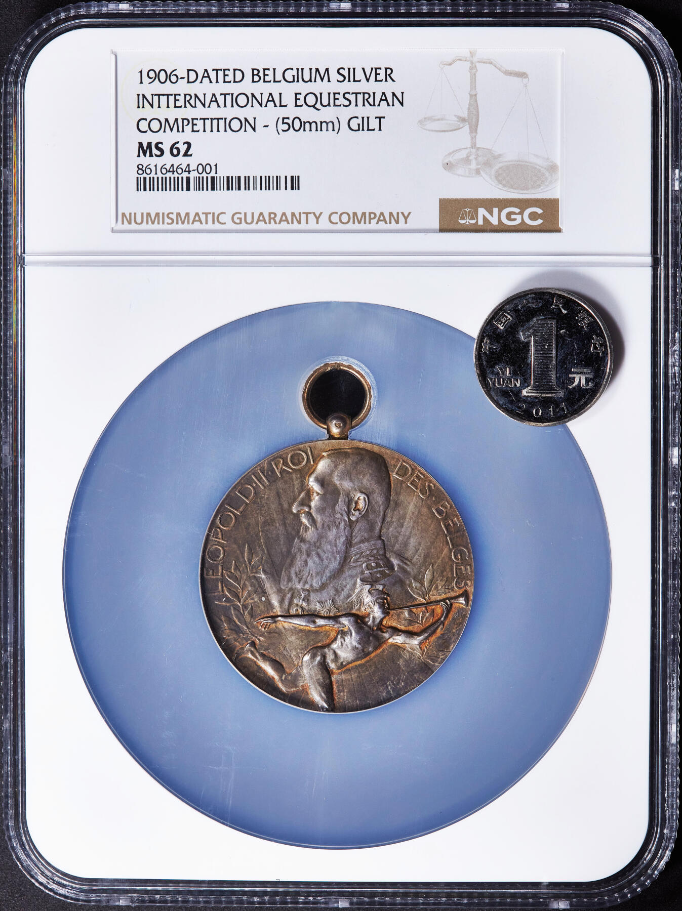 【俄甄集藏】2025年(045)12-03 星期三 晚 19:30 全场包邮 比利时1906年利奥波德二世头像纪念斯帕国际马术竞赛金奖大银章，NGC MS62，五彩包浆，直径：50mm