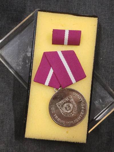 罗岚⭐新藏⭐特惠专拍第一场-分享拍场赚佣 - 民主德国银级为民防事业贡献奖章带原盒略 极品铜镀银