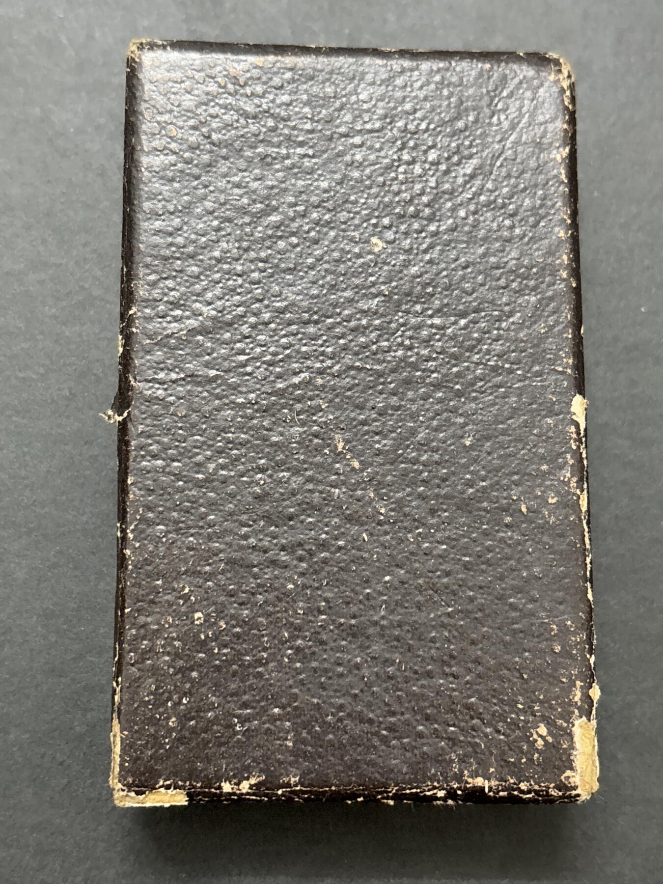 文馨钱币收藏第 283 场，【大雪鉴珍，寒英缀金】金银纪念币精品场，诚邀您的参与【长期接代拍品】 原光带彩日本明治二十一年赤十字社纪念银章