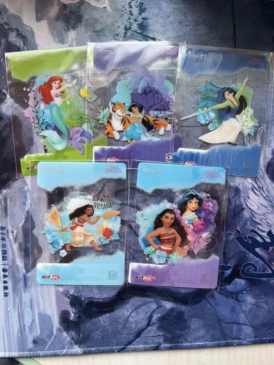 【随心含颖卡拍51期】卡游/集卡社/卡卡沃 抽卡机专场拍卖【无佣金】 - 卡卡沃 迪士尼公主卡 5张 cr透卡