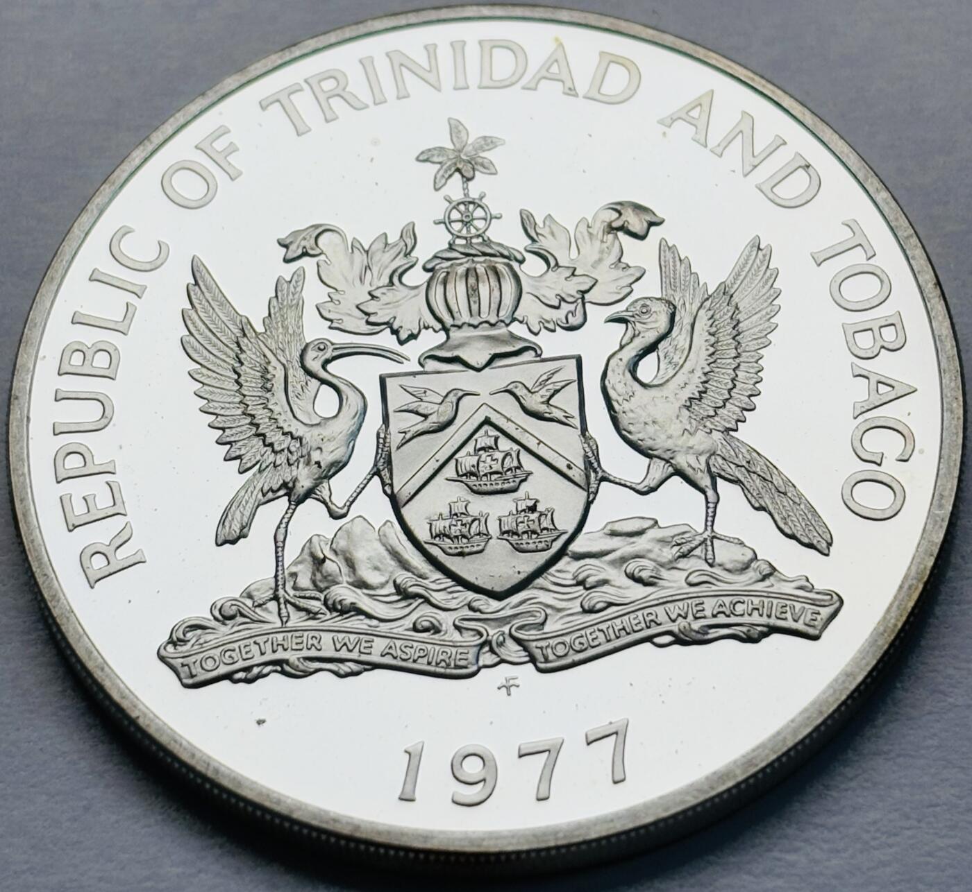 文馨钱币收藏第 283 场，【大雪鉴珍，寒英缀金】金银纪念币精品场，诚邀您的参与【长期接代拍品】 全新 1977 年特立尼达和多巴哥 10 元精制大银币，35 克 925 高银