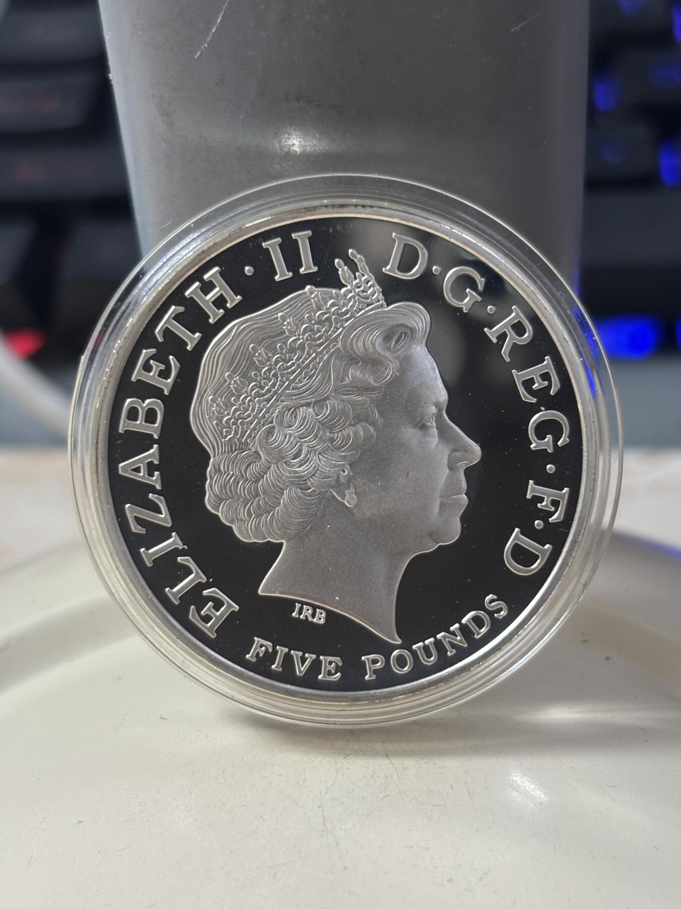 第184期拍卖  英国2005年纪念特拉法加海战2银一镍套币，925银，28.28克*2，,有瑕疵，银价725