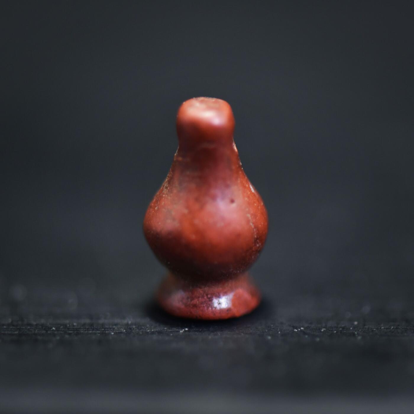 【良泉】【2025年最后一场】12月18日晚19.30点开拍！188组【直播场】西方古代钱币、丝路杂项、印章！ 公元前1550-1068年【古埃及】新王国时期，红色鸡肝玛瑙 英素坠  高度12毫米