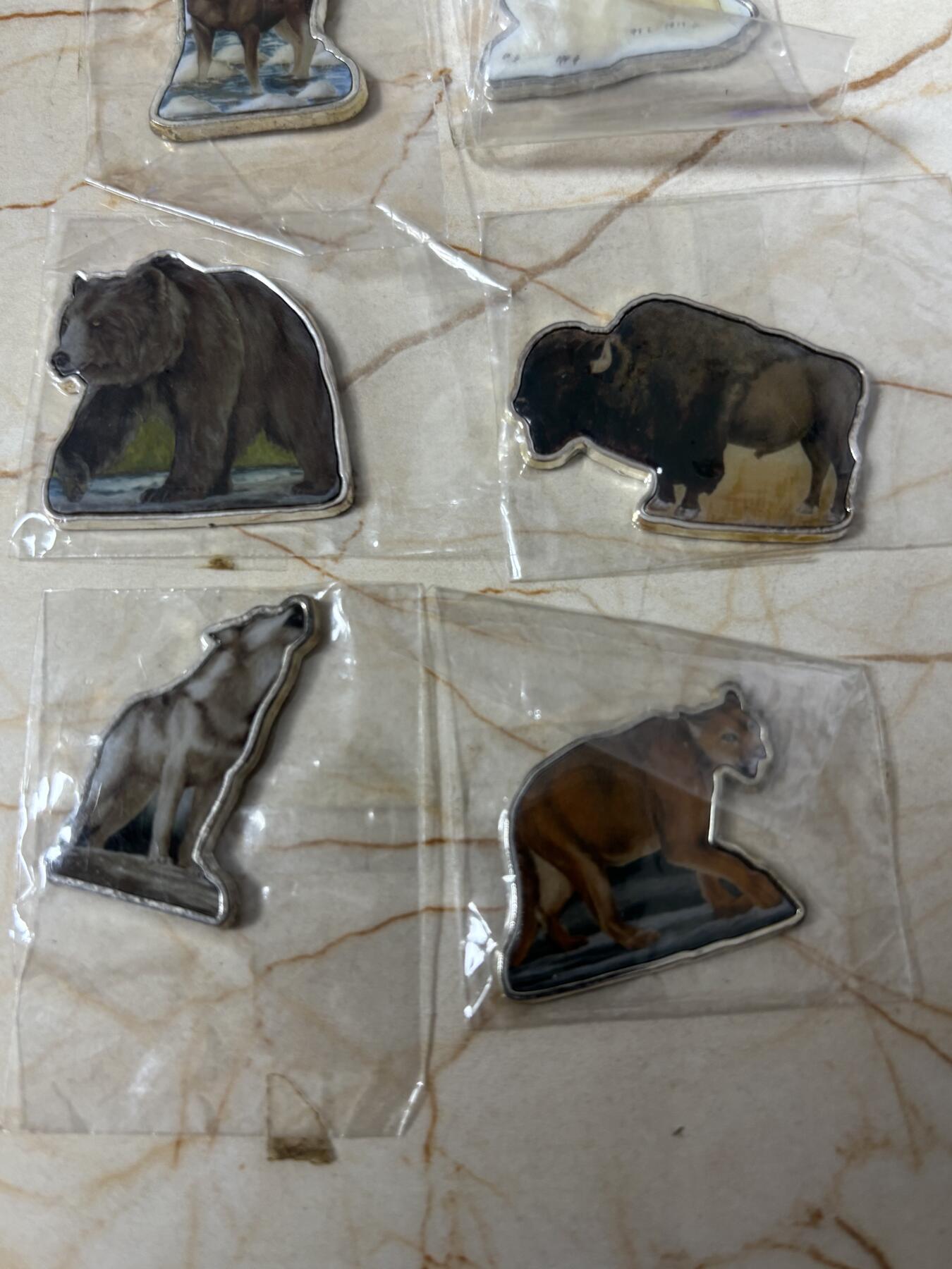 第184期拍卖 获奖索马里2008年动物彩色异形镀银纪念币6枚套，世界最美25种钱币排名第12位