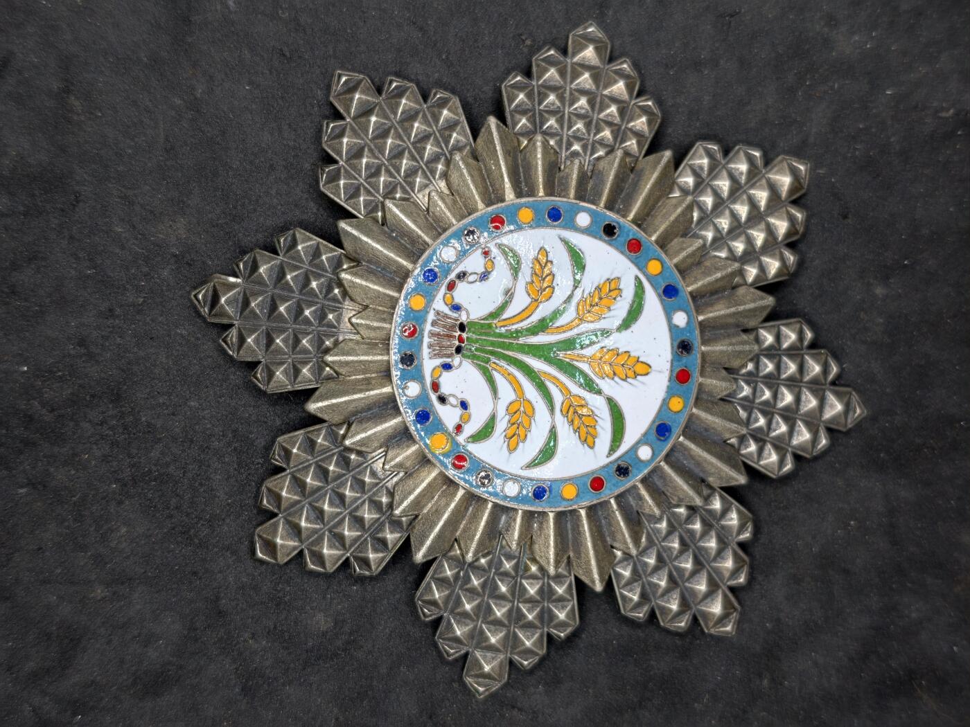 凯旋世界勋赏（第20期）（欢迎送拍）（对拍品有疑问请询问客服，不接受到手刀，出价默认拍品品相。请认真阅读拍卖规则！出价默认已认可！）（收到货请录制开箱视频，无视频概不处理问题。） 复刻二等嘉禾