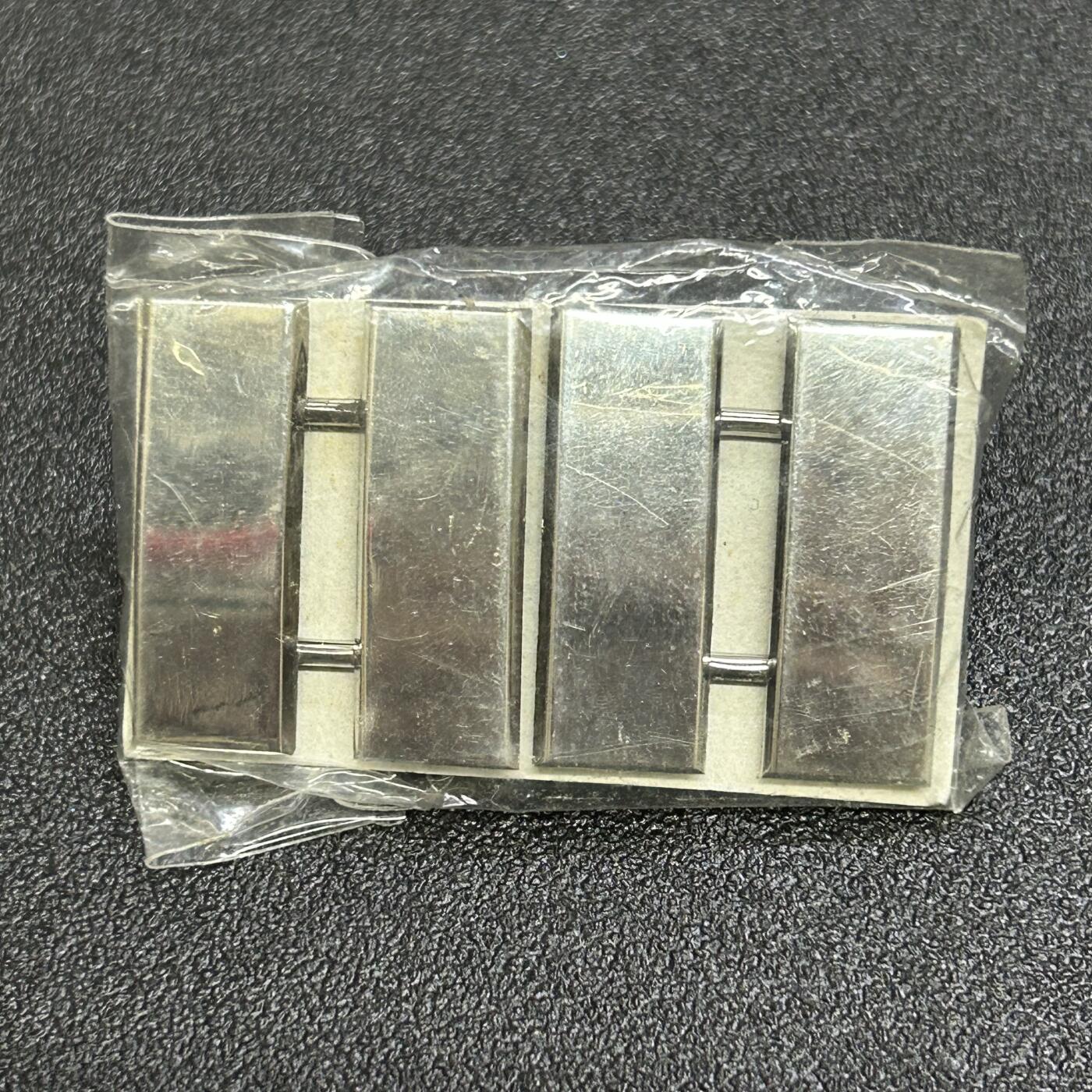 西秦中古拍卖第六十八期 泰国皇家空军中尉军衔