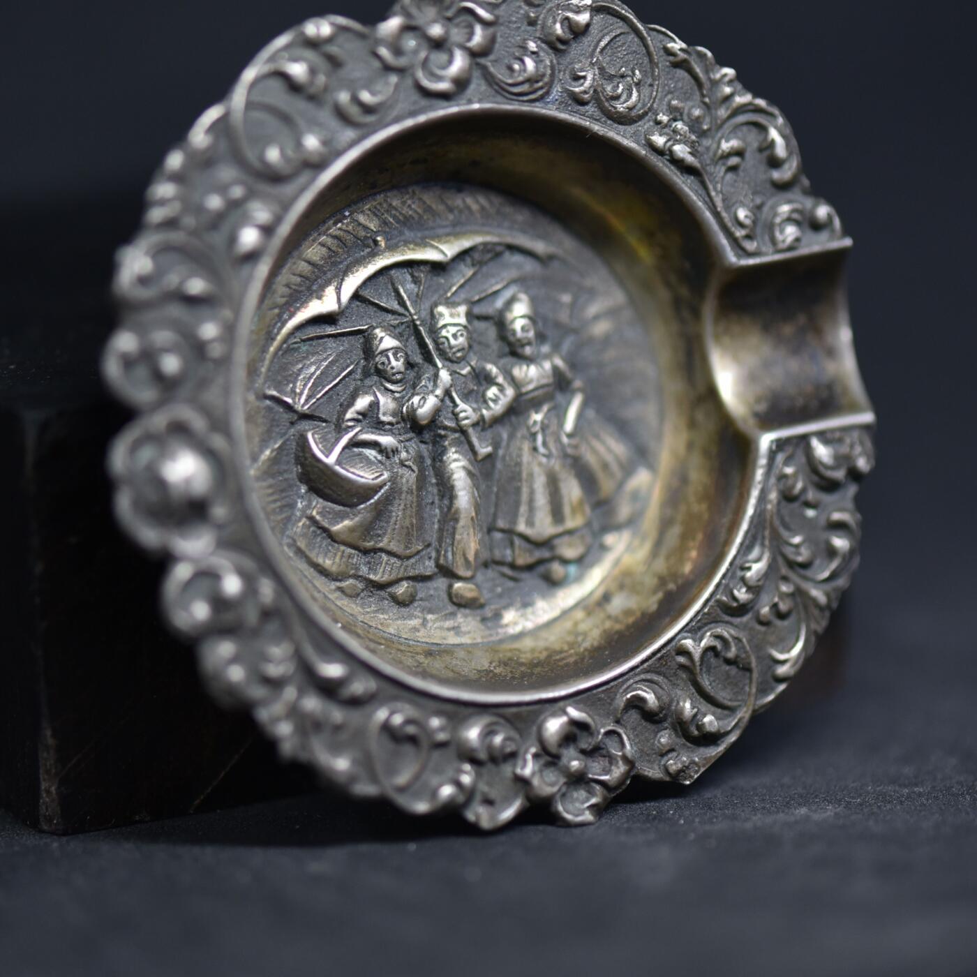 【良泉】【2025年最后一场】12月18日晚19.30点开拍！188组【直播场】西方古代钱币、丝路杂项、印章！ 19世纪【欧洲】烟灰碟