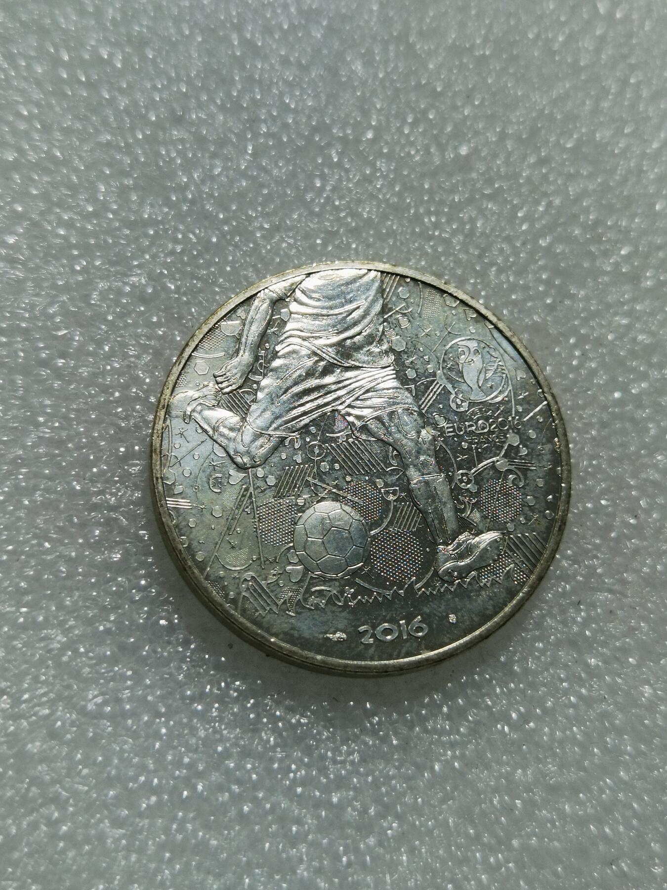 天下钱庄专场欢迎参拍 2016欧洲世界杯10欧元银币