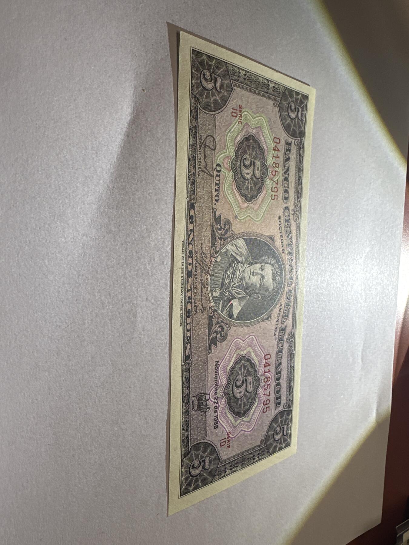 12.5纸币专场 1988年厄瓜多尔5苏克雷 全新UNC