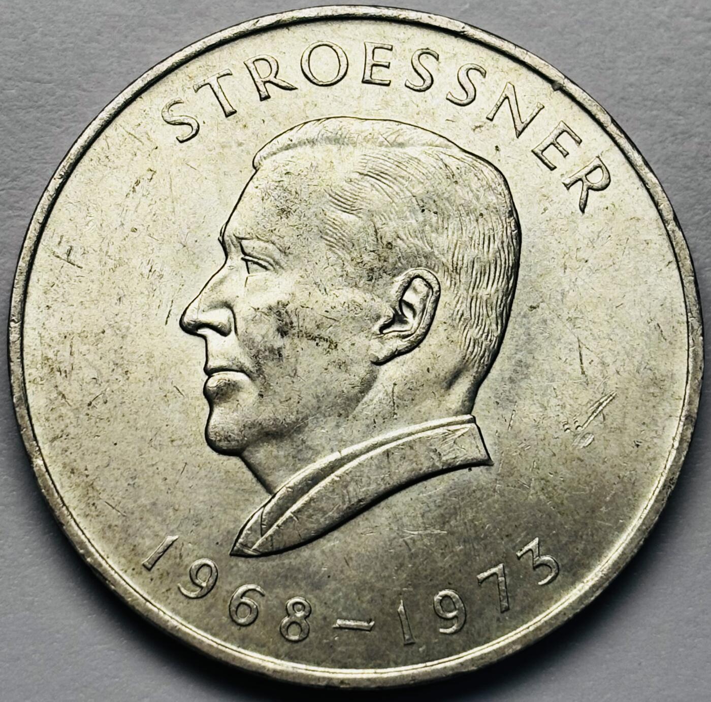 文馨钱币收藏第 283 场，【大雪鉴珍，寒英缀金】金银纪念币精品场，诚邀您的参与【长期接代拍品】 1968 年巴拉圭斯特洛斯纳总统第四任期 300 瓜拉尼纪念大银币，26.6 克 720 高银