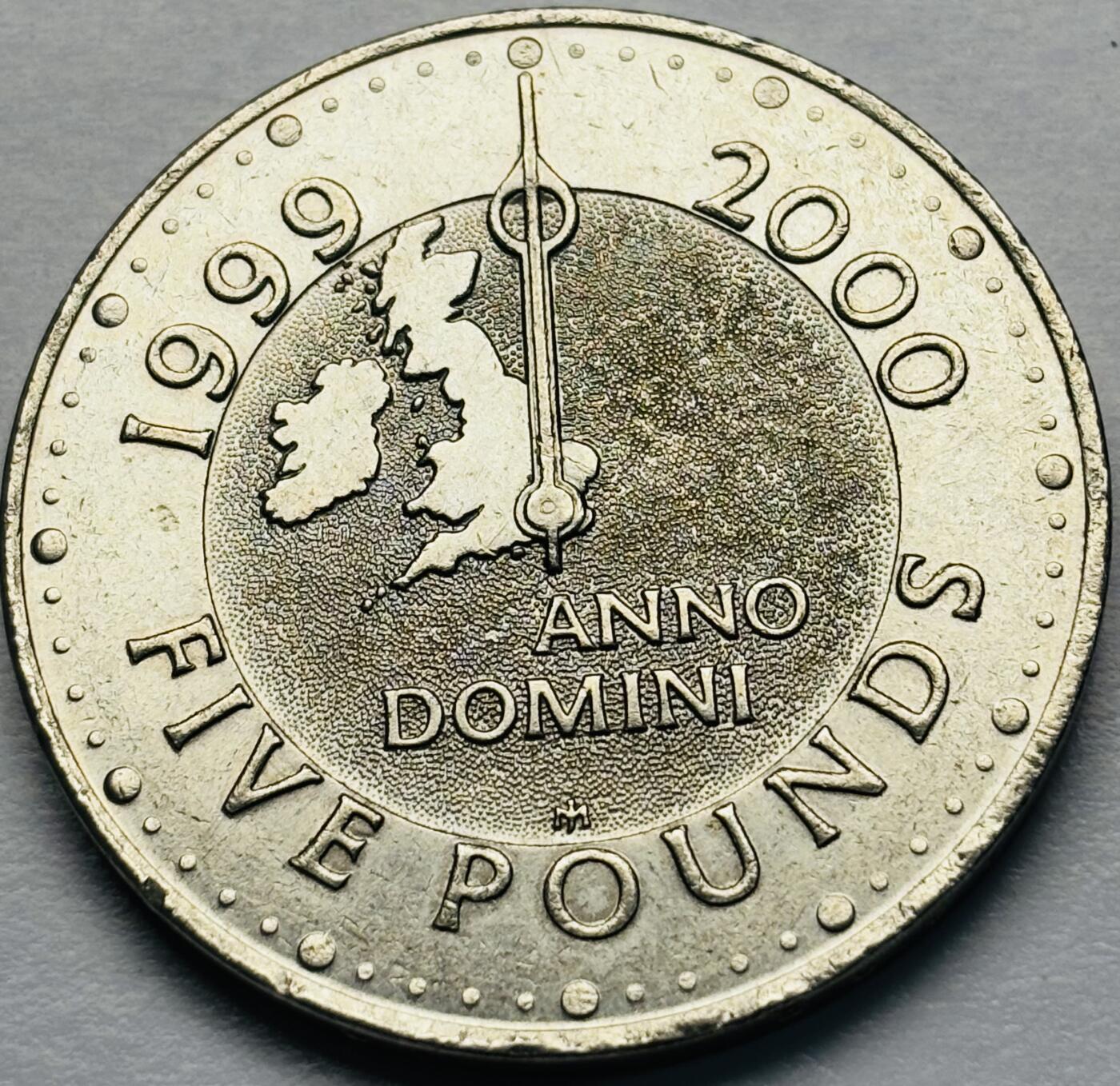 文馨钱币收藏第 283 场，【大雪鉴珍，寒英缀金】金银纪念币精品场，诚邀您的参与【长期接代拍品】 少见好品  1999英国5英镑女王千禧年克朗纪念