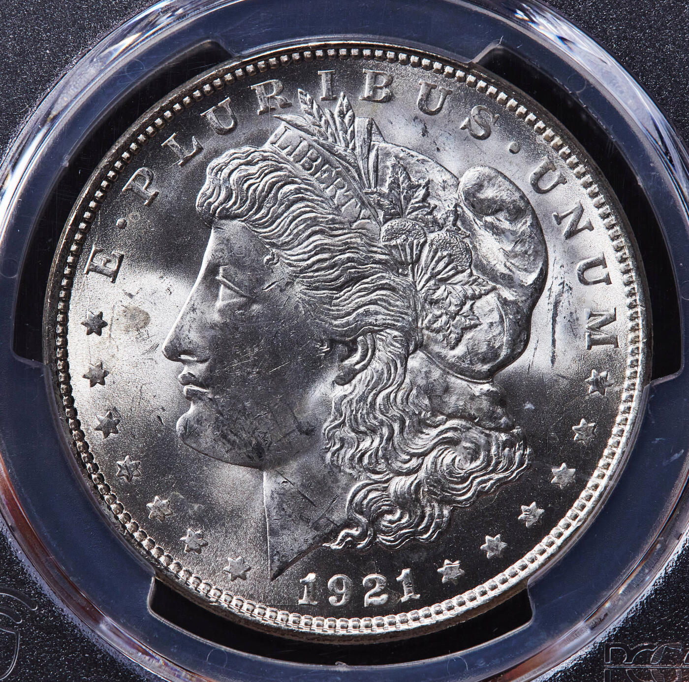 【俄甄集藏】2025年(045)12-03 星期三 晚 19:30 全场包邮 美国1921年摩根1美元大银币，PCGS MS64，转光品相