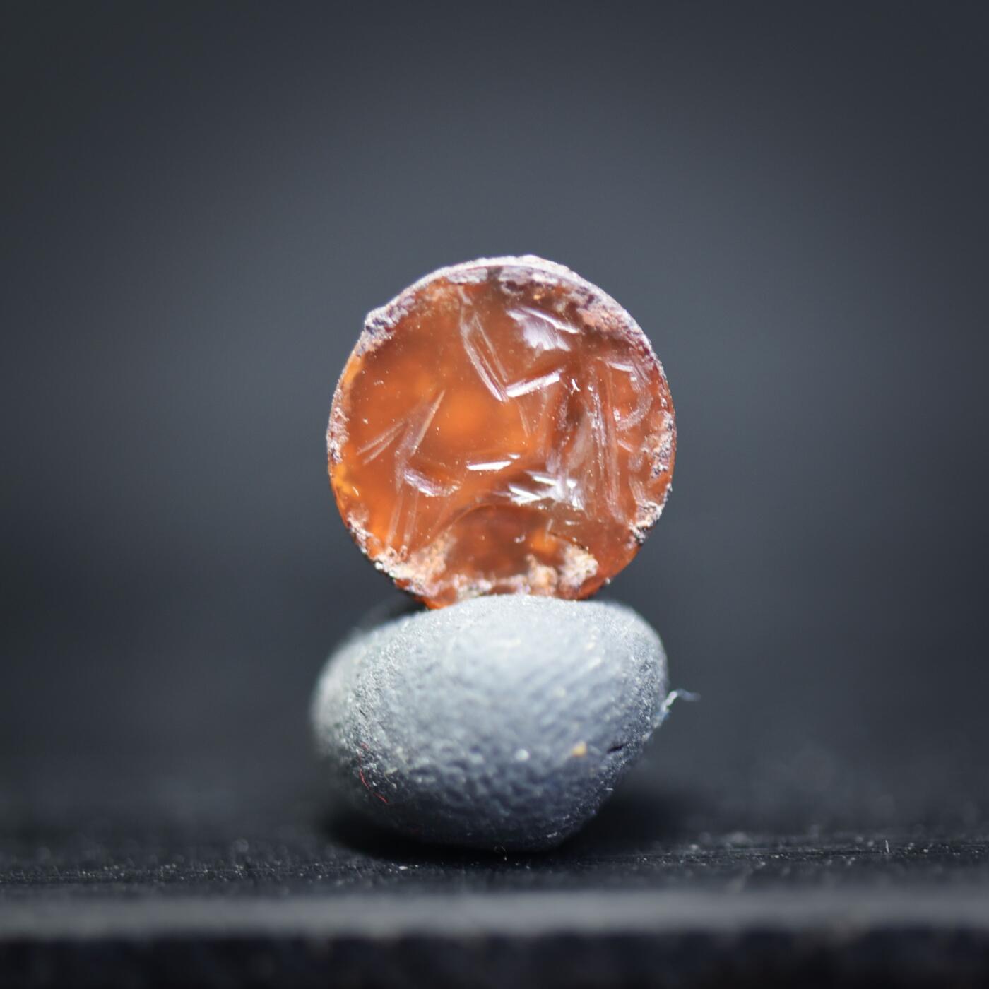 【良泉】【2025年最后一场】12月18日晚19.30点开拍！188组【直播场】西方古代钱币、丝路杂项、印章！ 公元1-3世纪【古罗马】阿尔忒弥斯和猎狗，玛瑙材质，印章戒面。巨蟹座守护女神