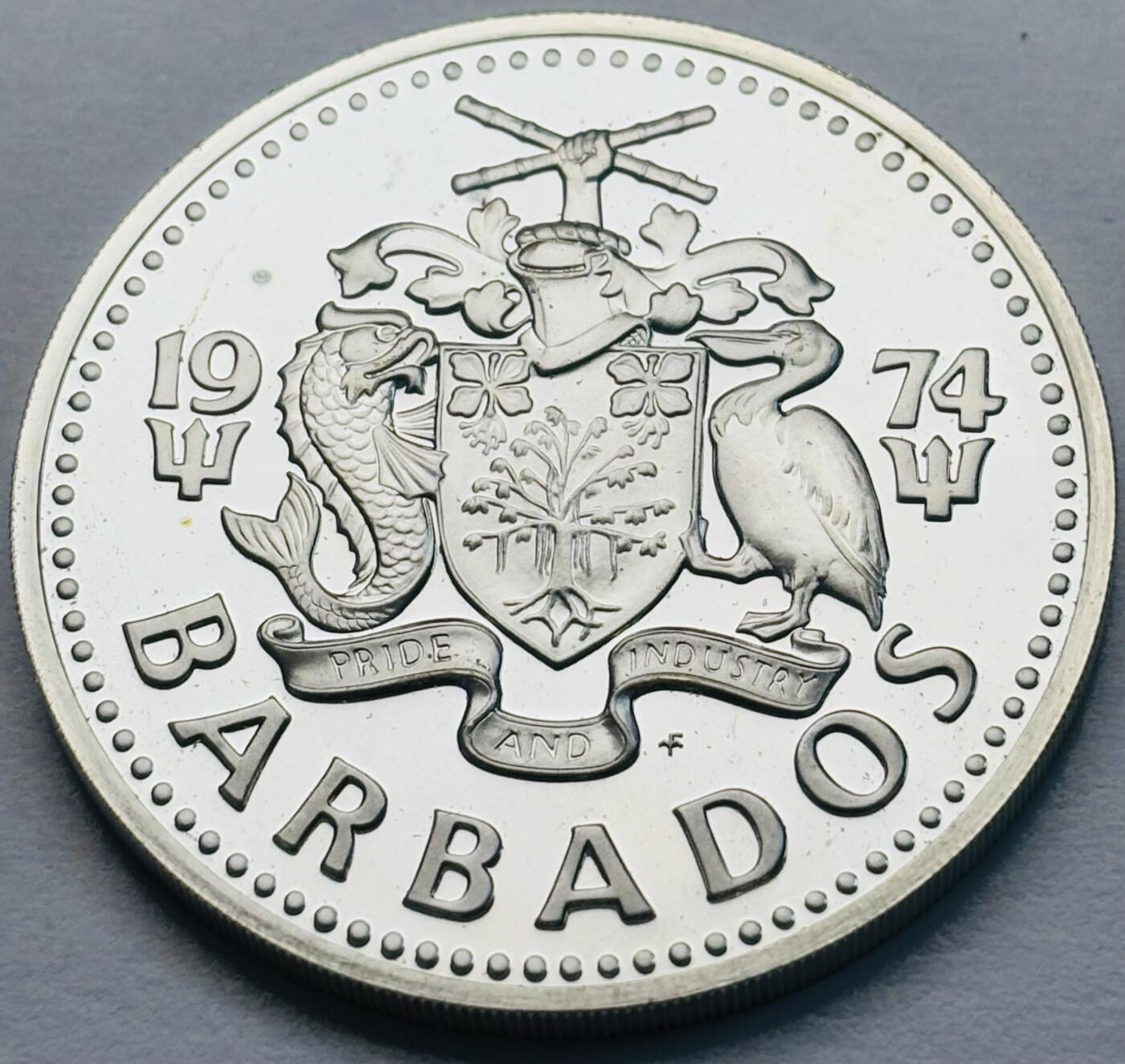 文馨钱币收藏第 283 场，【大雪鉴珍，寒英缀金】金银纪念币精品场，诚邀您的参与【长期接代拍品】 全新 1974 年巴巴多斯 5 元精制大银币，31.1 克 800 高银