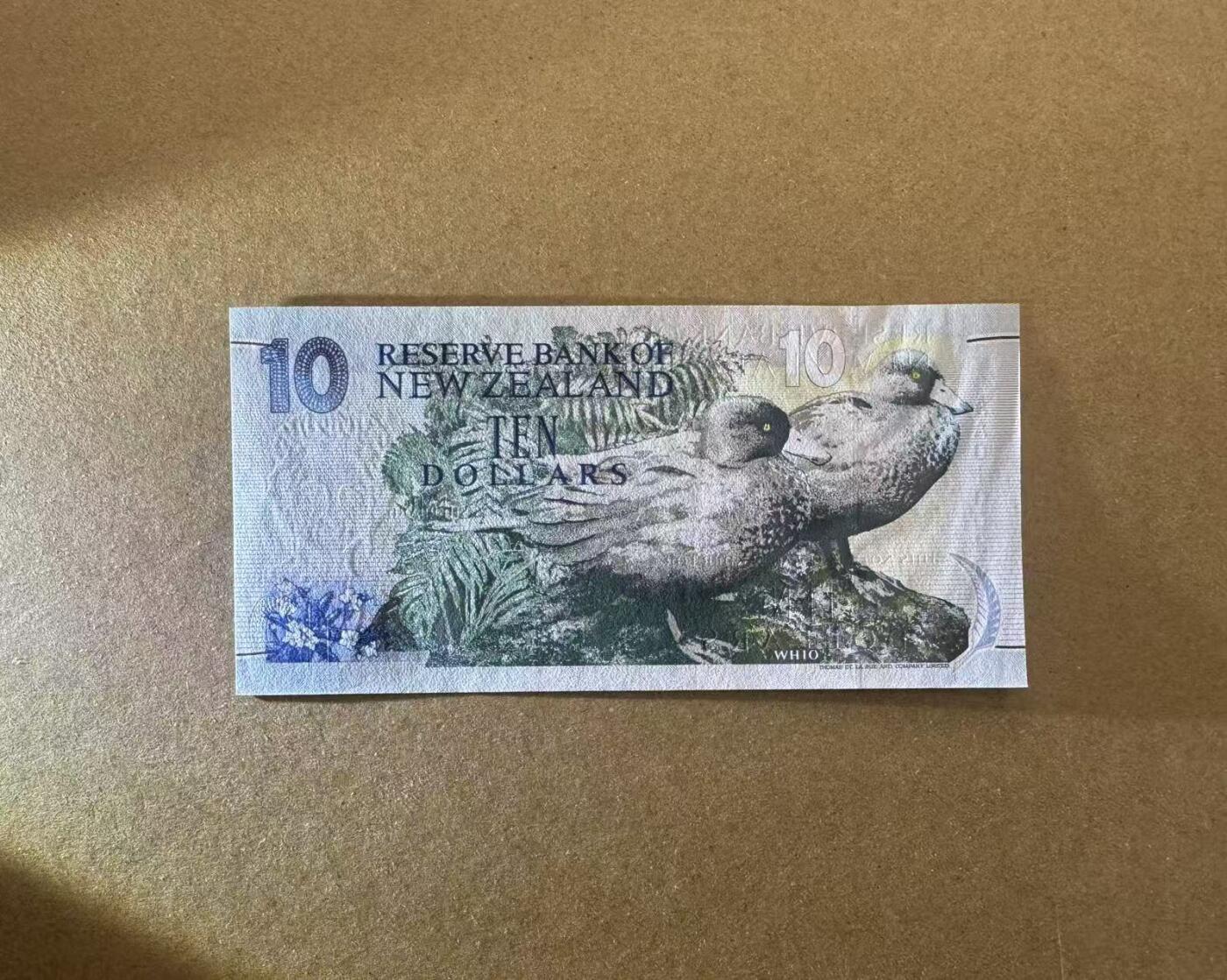 【Blue Auction】世界纸币精拍第758期——18级TOP拍卖/信誉/品质/专业/高效💫 【AA冠无47】新西兰 纸质版 10元 全新UNC