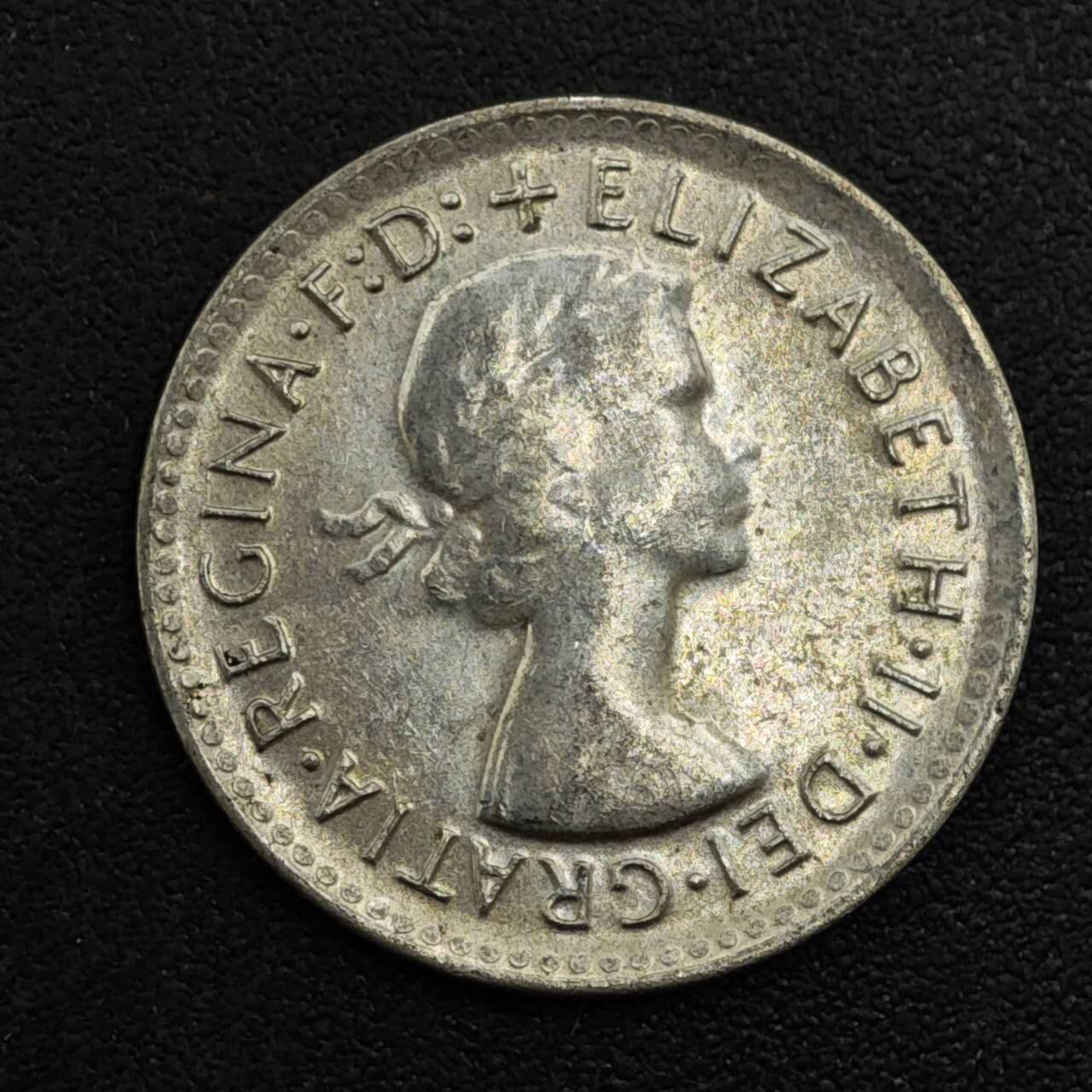 【淘币小摊】实时拍第八百一十七拍   散币场   满百包邮可预留二周 每周一统一发货   澳大利亚1961年伊丽莎白二世3便士银币