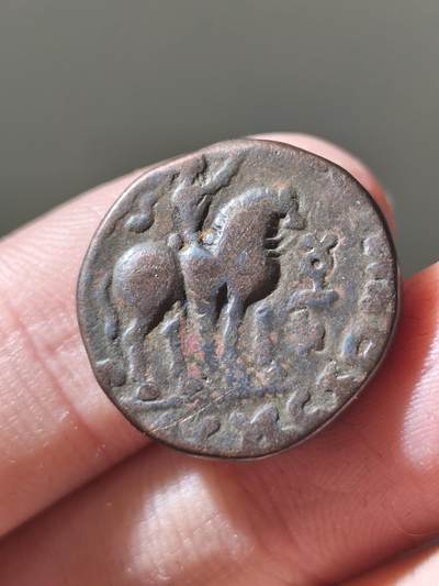 星盘世界钱币十二月六日古典币专场 - 印度帕提亚铜币阿布达加西斯,正面国王持鞭骑马,背面宙斯像