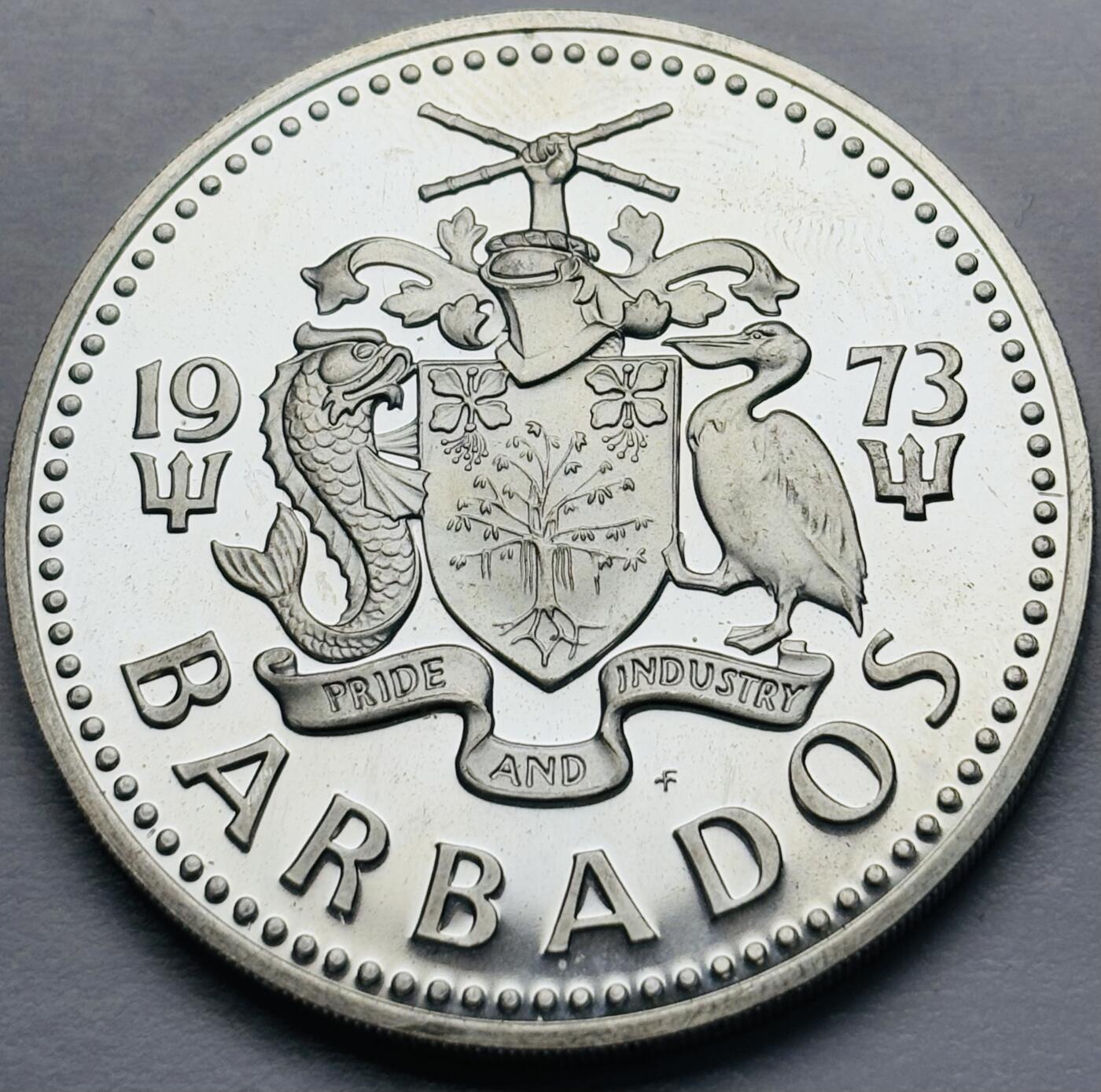 文馨钱币收藏第 283 场，【大雪鉴珍，寒英缀金】金银纪念币精品场，诚邀您的参与【长期接代拍品】 全新 1973 年巴巴多斯 10 元精制大银币，首发年 37.9 克 925 高银