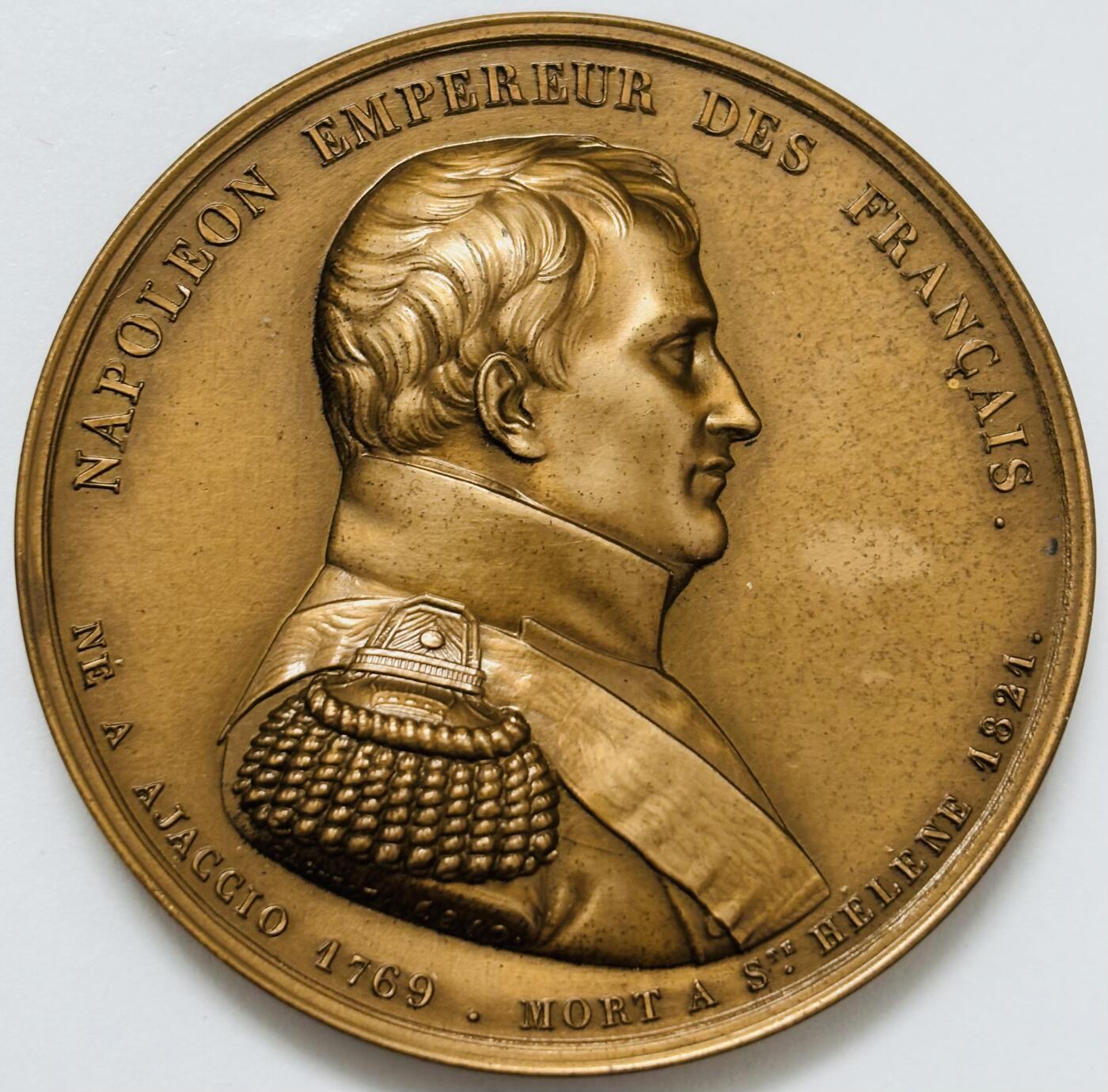 文馨钱币收藏第 283 场，【大雪鉴珍，寒英缀金】金银纪念币精品场，诚邀您的参与【长期接代拍品】 少见法国拿破仑高浮雕纪念大铜章，直径 51.8×3.7 重 70 克