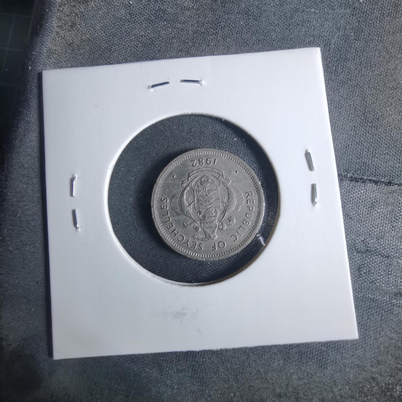 沼泽如烟--第919场 塞舌尔1982年25分