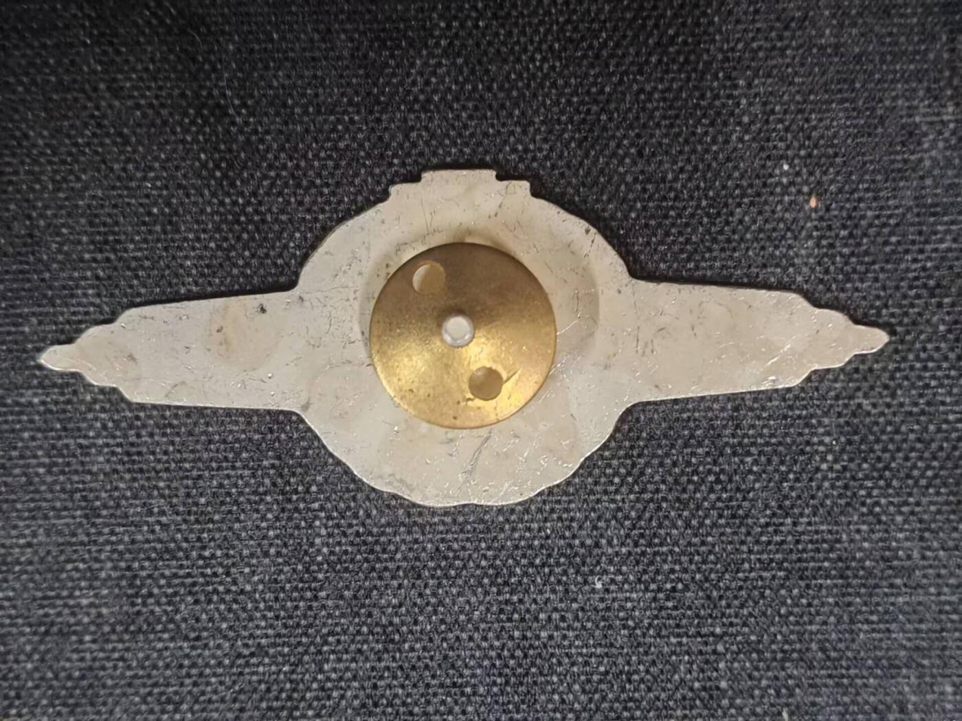 罗岚⭐新藏⭐特惠专拍第一场-分享拍场赚佣 民主德国极早期一级潜水员技能章 非常少见 早期单转轮版本 特殊兵种 *光荣任务*