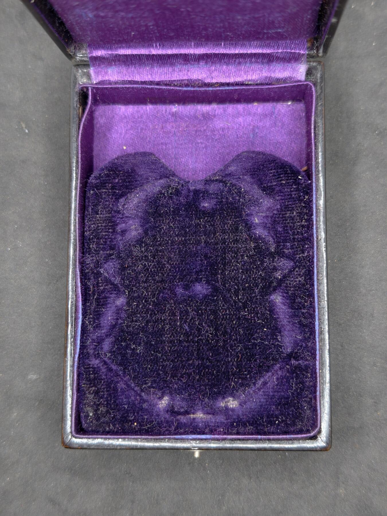 凯旋世界勋赏（第20期）（欢迎送拍）（对拍品有疑问请询问客服，不接受到手刀，出价默认拍品品相。请认真阅读拍卖规则！出价默认已认可！）（收到货请录制开箱视频，无视频概不处理问题。） 七鸟空盒